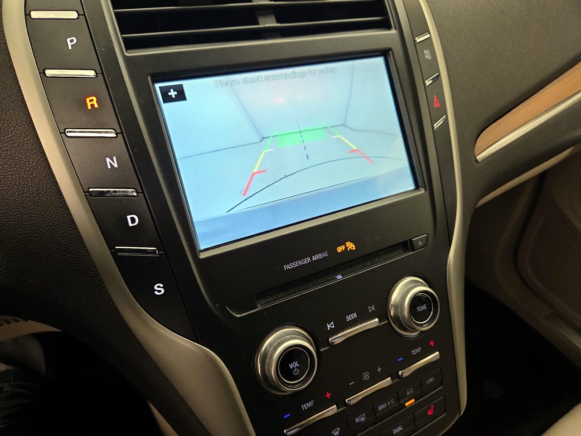 Thumbnail: 2017 Lincoln MKC - 14