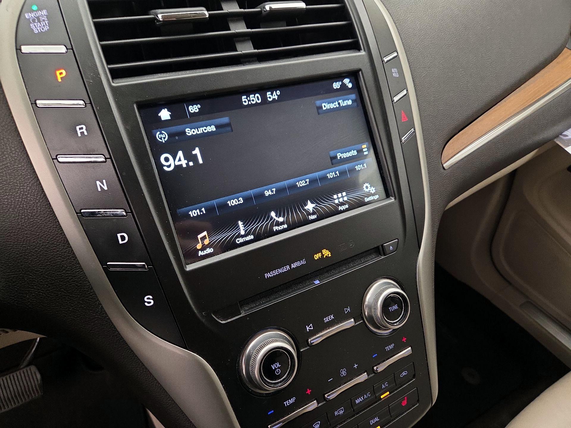 Thumbnail: 2017 Lincoln MKC - 15