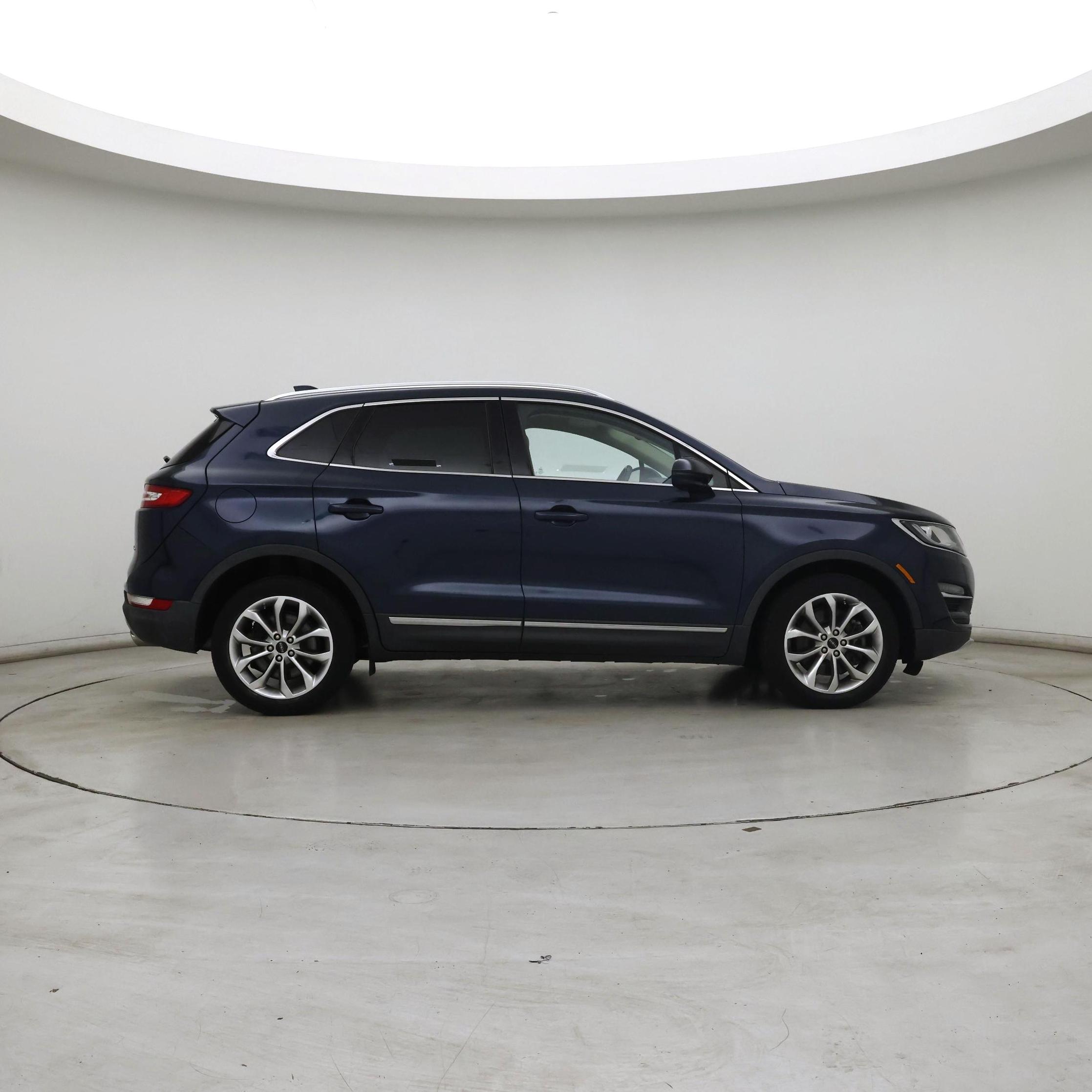 Thumbnail: 2017 Lincoln MKC - 7