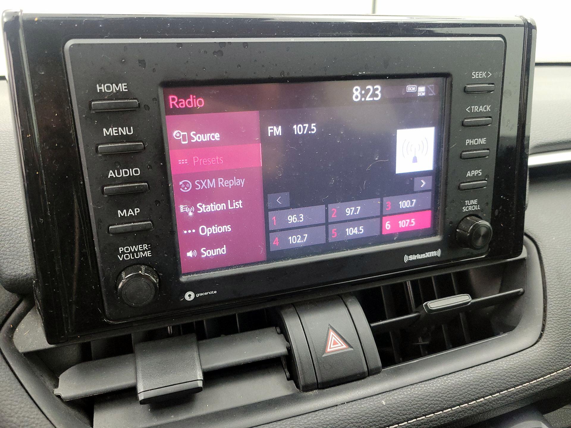 Thumbnail: 2020 Toyota RAV4 - 15