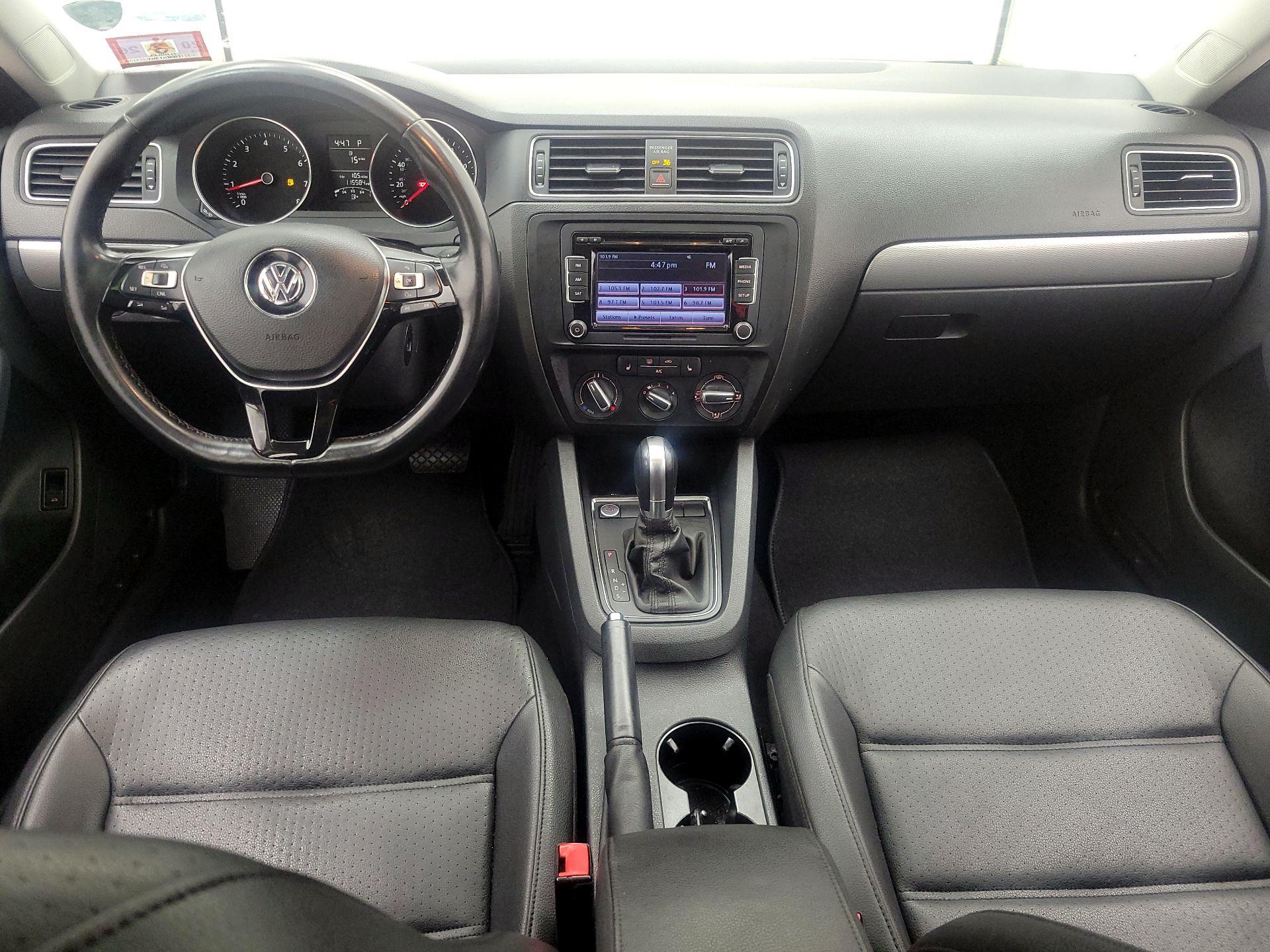 Thumbnail: 2015 Volkswagen Jetta - 9