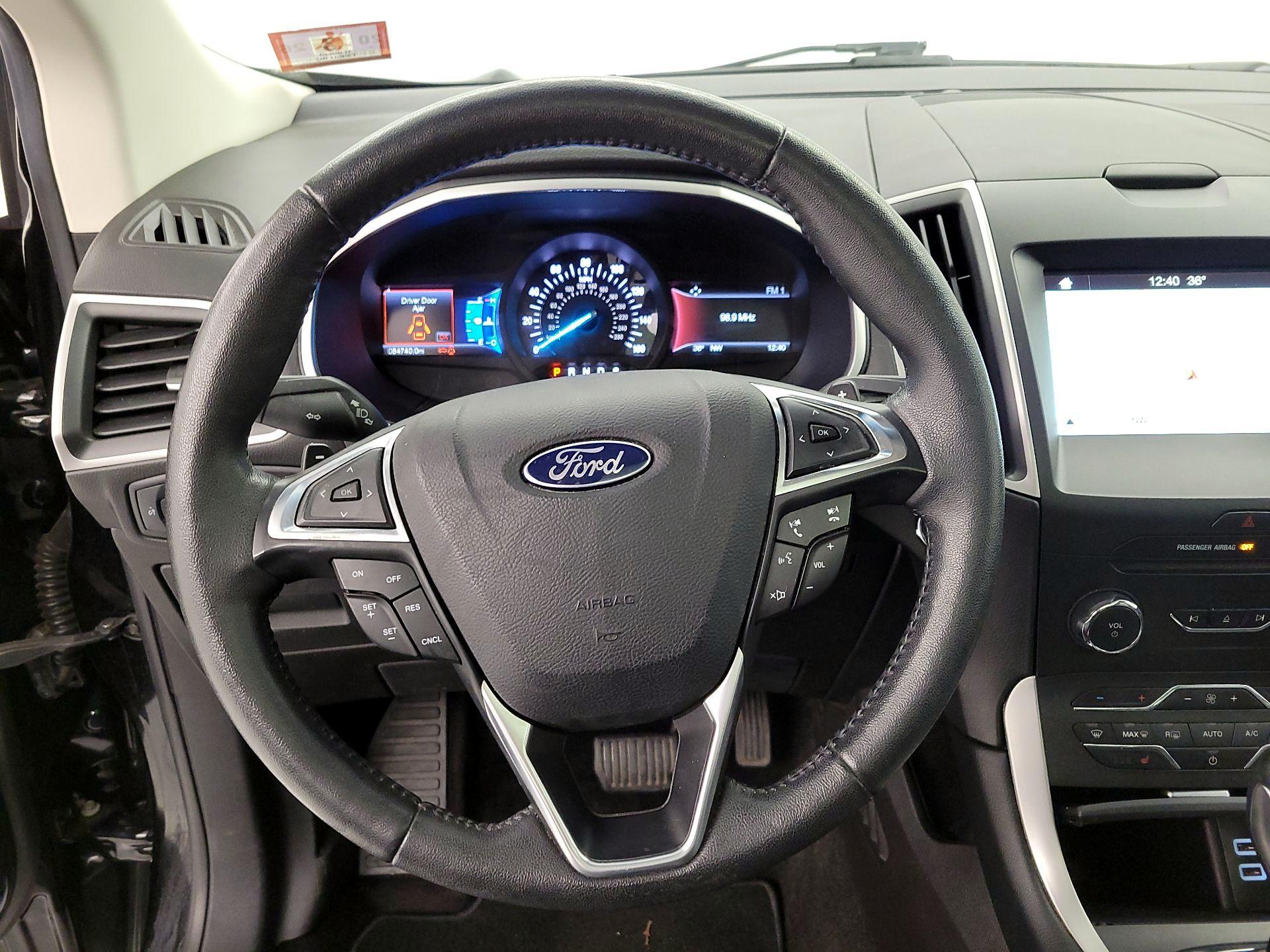 Thumbnail: 2017 Ford Edge - 10