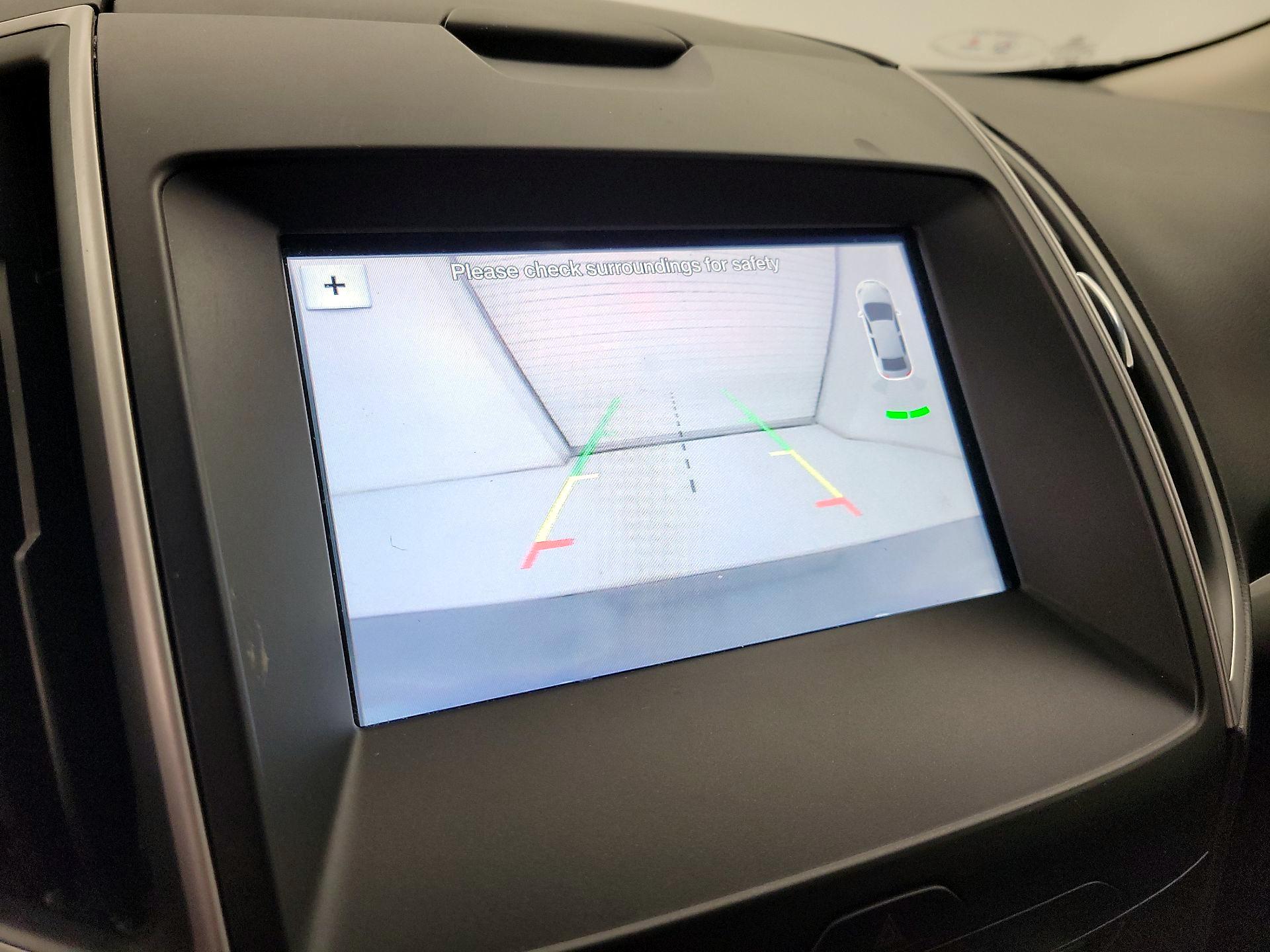 Thumbnail: 2017 Ford Edge - 15