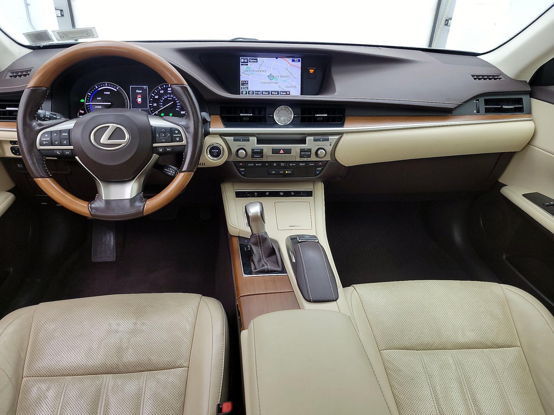 Thumbnail: 2016 Lexus ES - 9