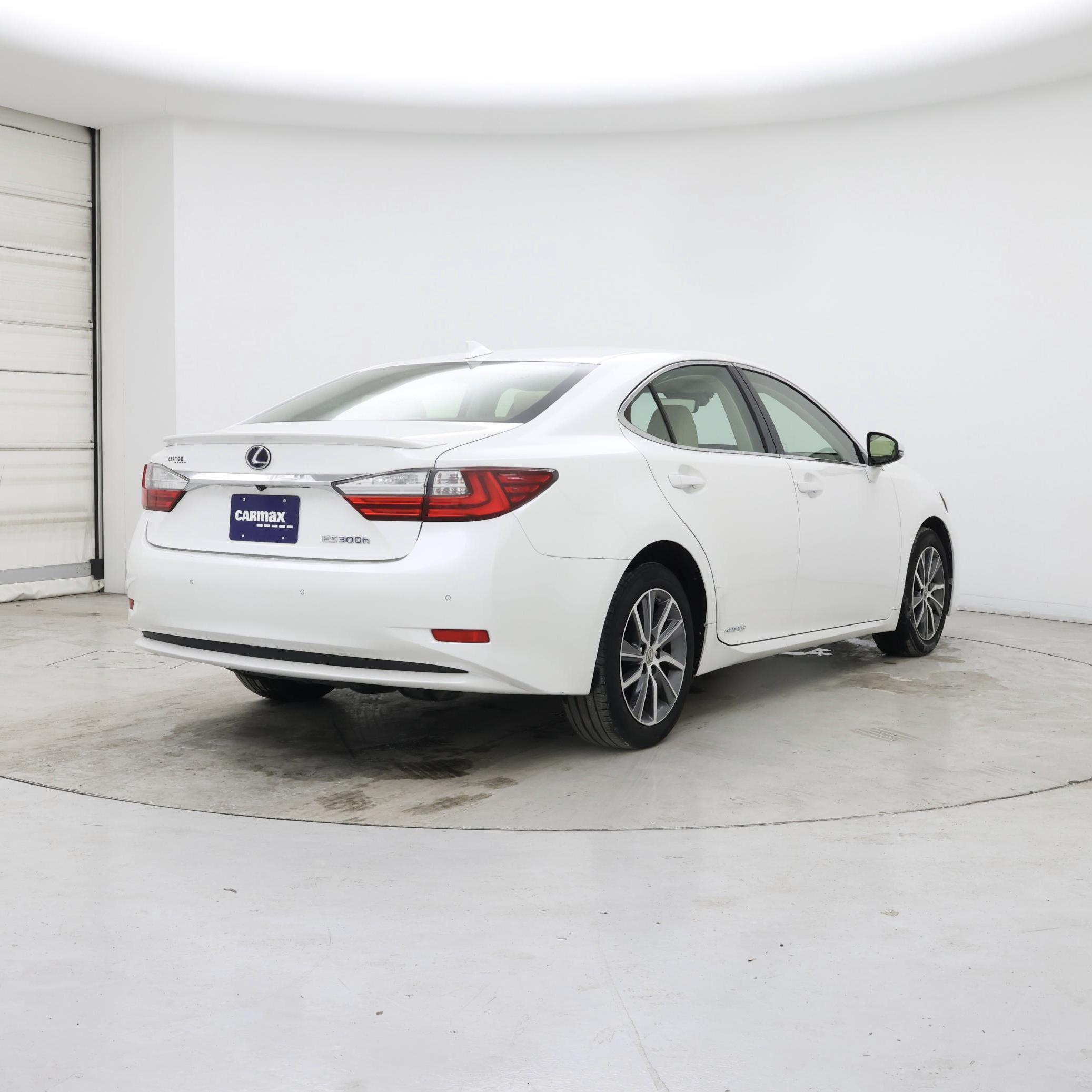 Thumbnail: 2016 Lexus ES - 8