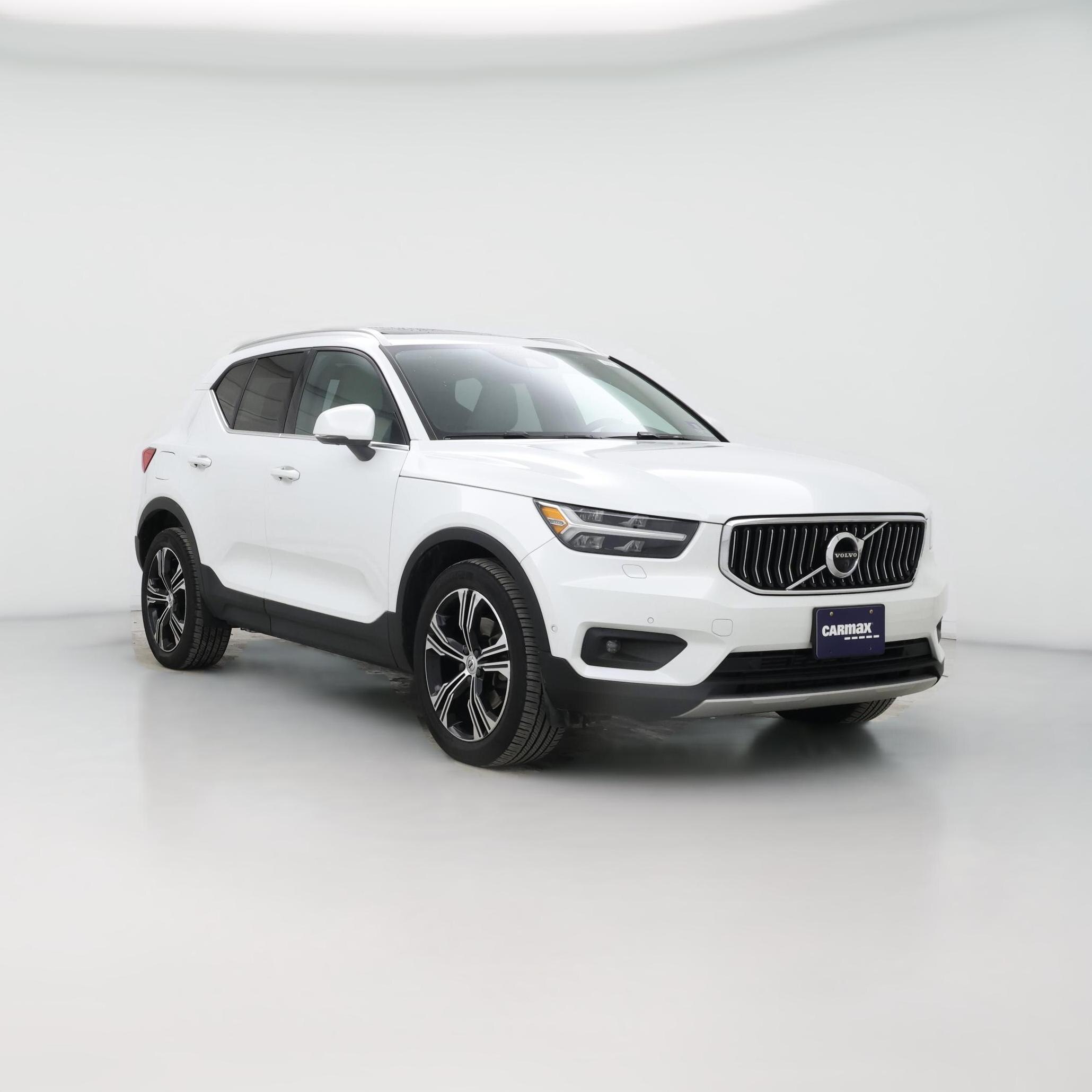 Thumbnail: 2020 Volvo XC40 - 1