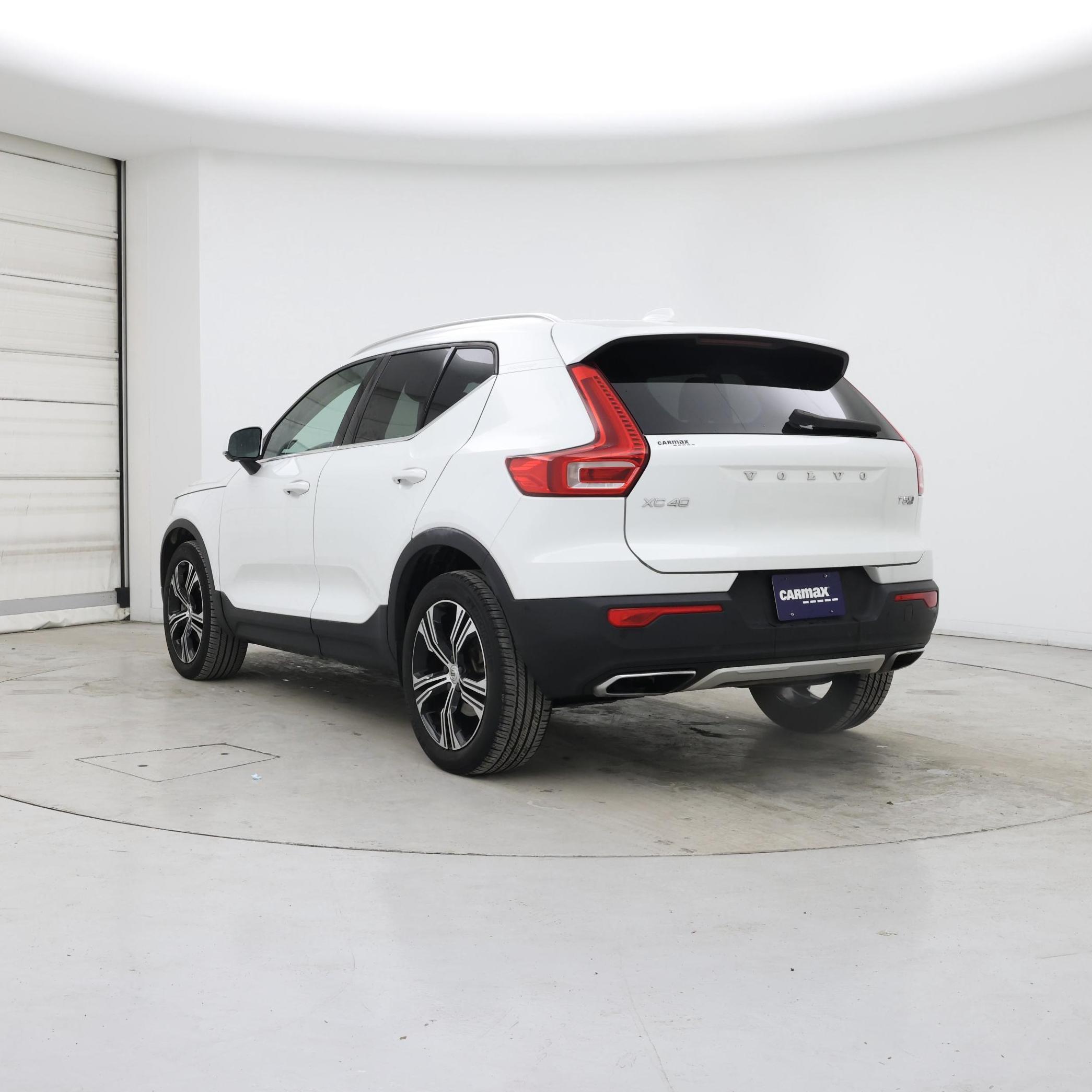 Thumbnail: 2020 Volvo XC40 - 2