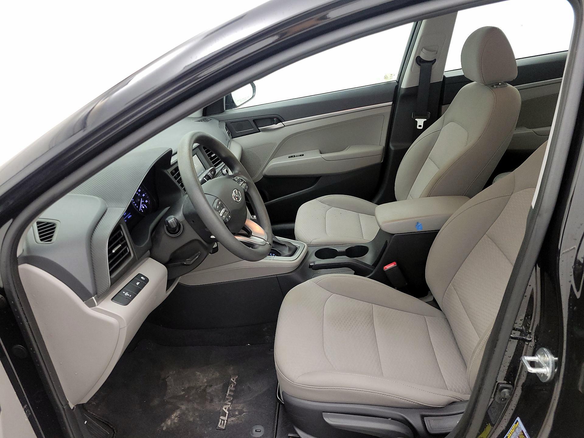 Thumbnail: 2020 Hyundai Elantra - 11