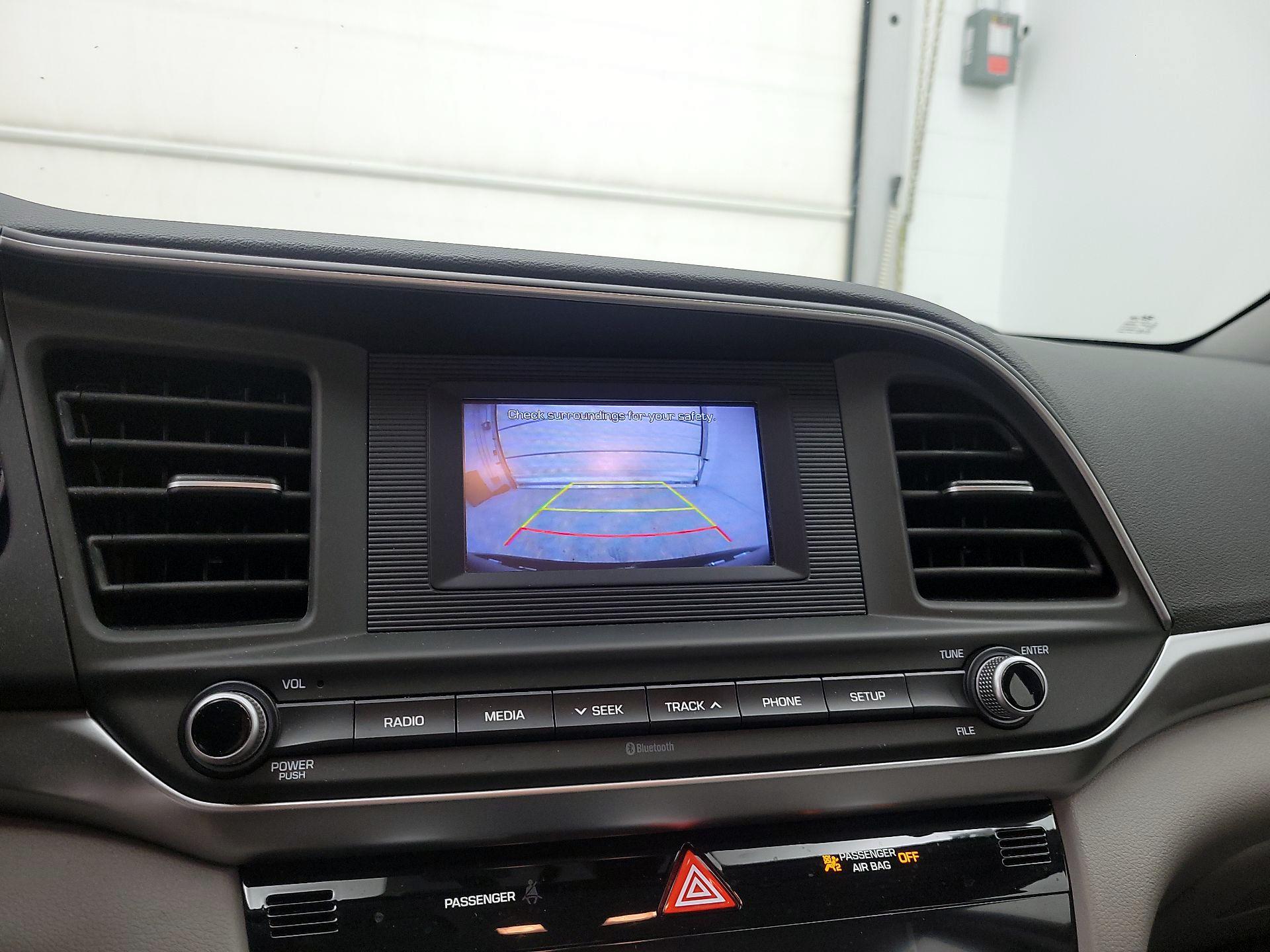 Thumbnail: 2020 Hyundai Elantra - 14