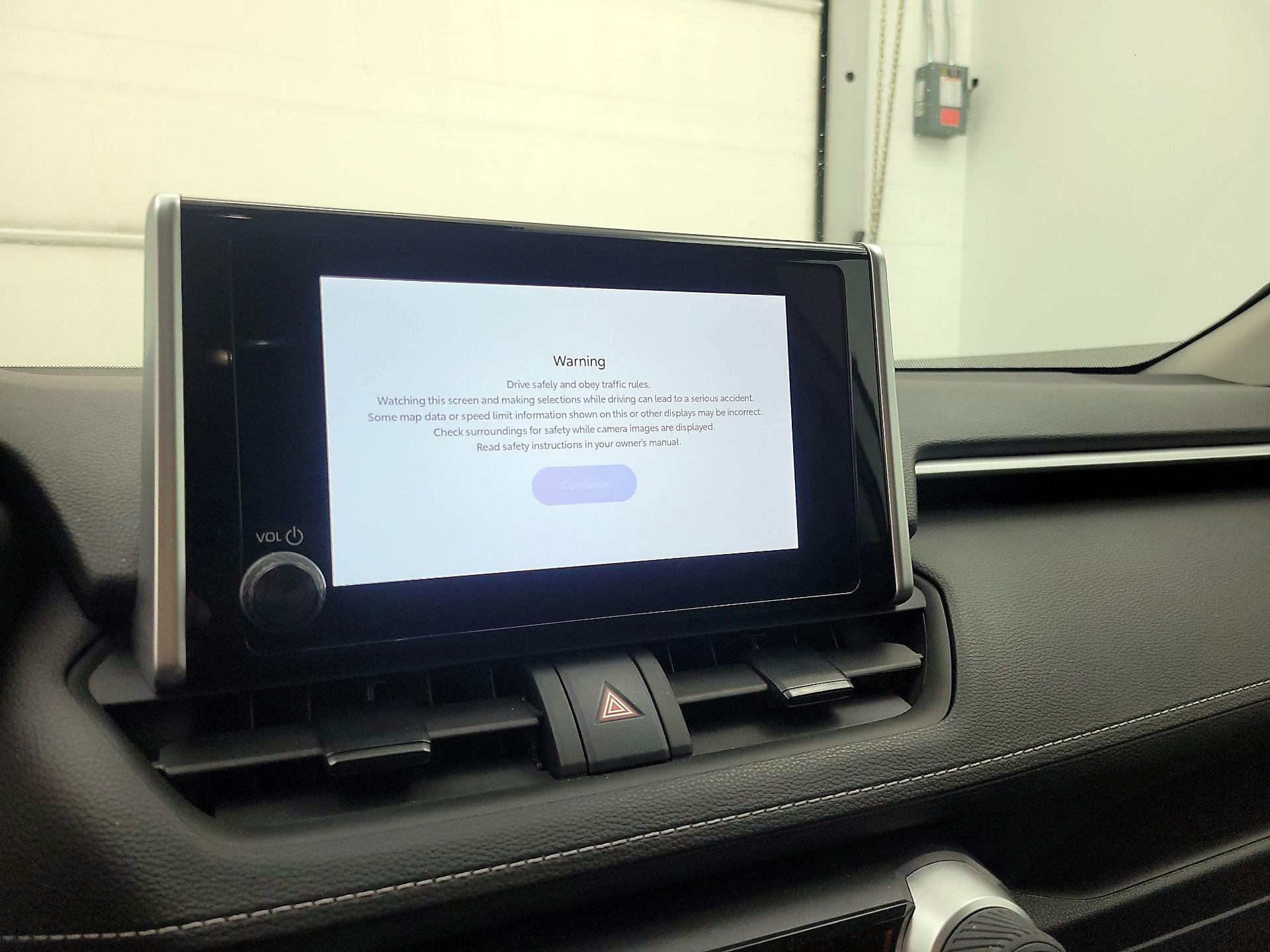 Thumbnail: 2025 Toyota RAV4 - 15