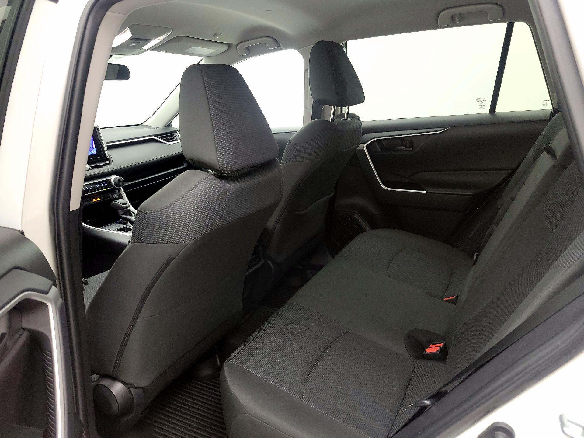 Thumbnail: 2025 Toyota RAV4 - 19