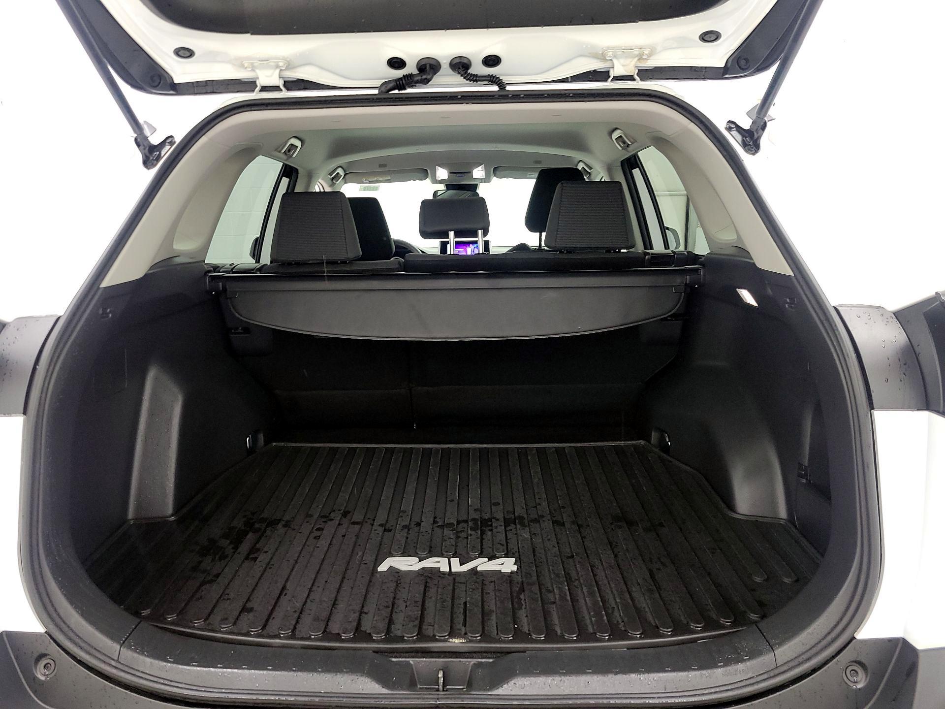 Thumbnail: 2025 Toyota RAV4 - 20