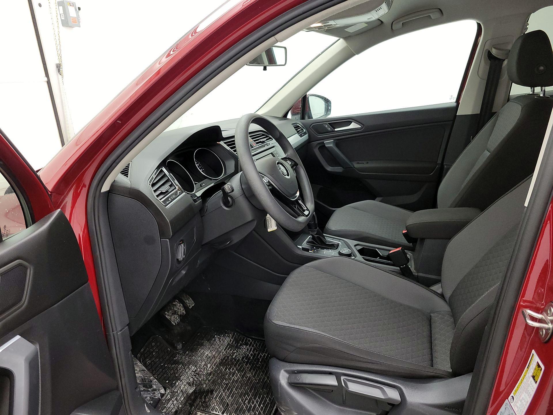 Thumbnail: 2019 Volkswagen Tiguan - 11