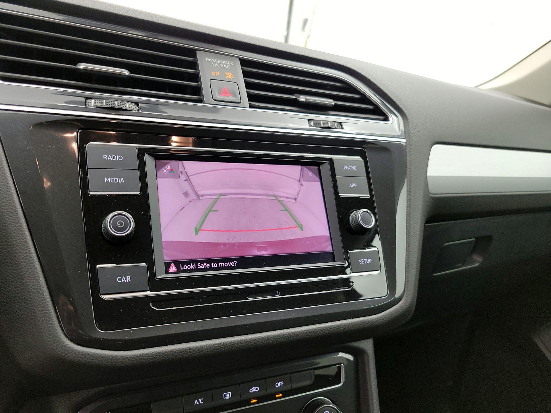 Thumbnail: 2019 Volkswagen Tiguan - 14