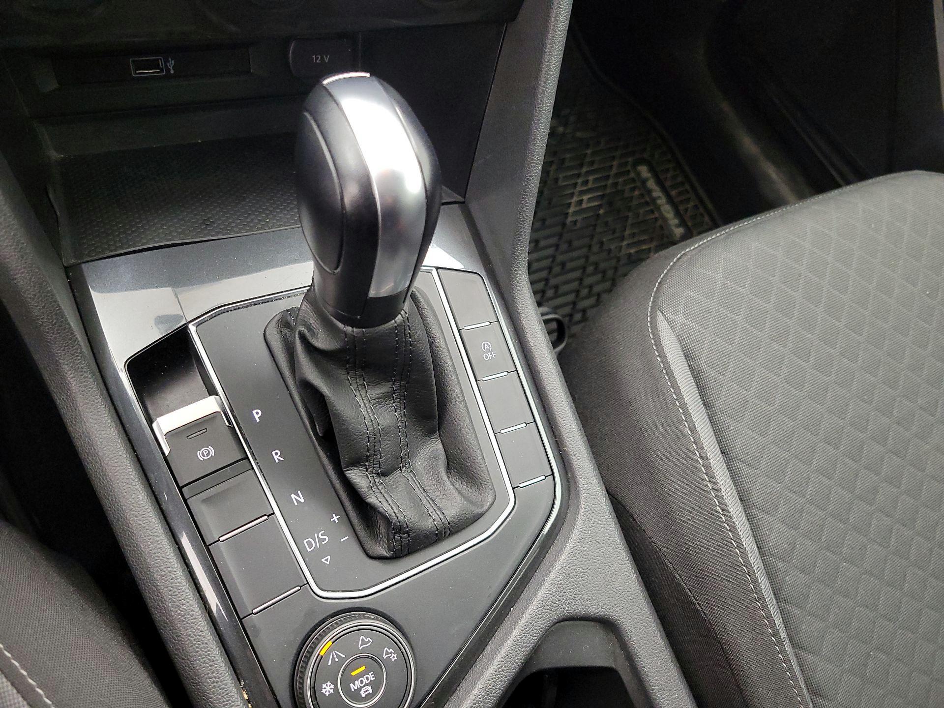 Thumbnail: 2019 Volkswagen Tiguan - 17