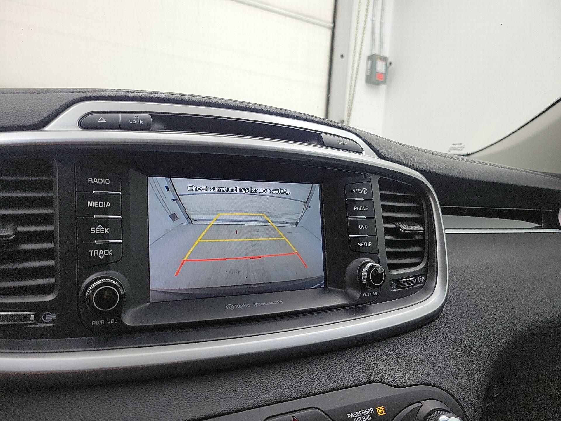 Thumbnail: 2017 Kia Sorento - 14