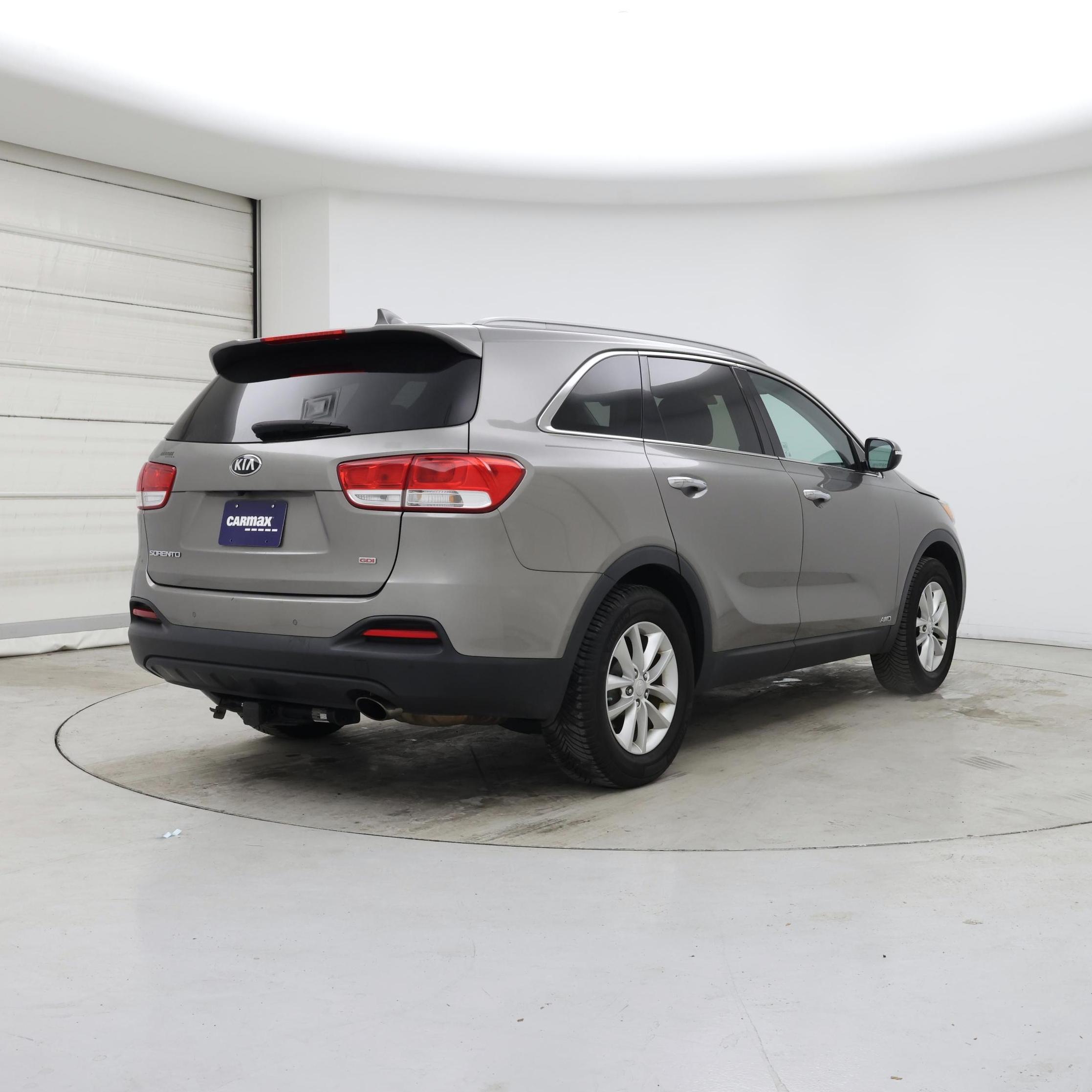 Thumbnail: 2017 Kia Sorento - 8