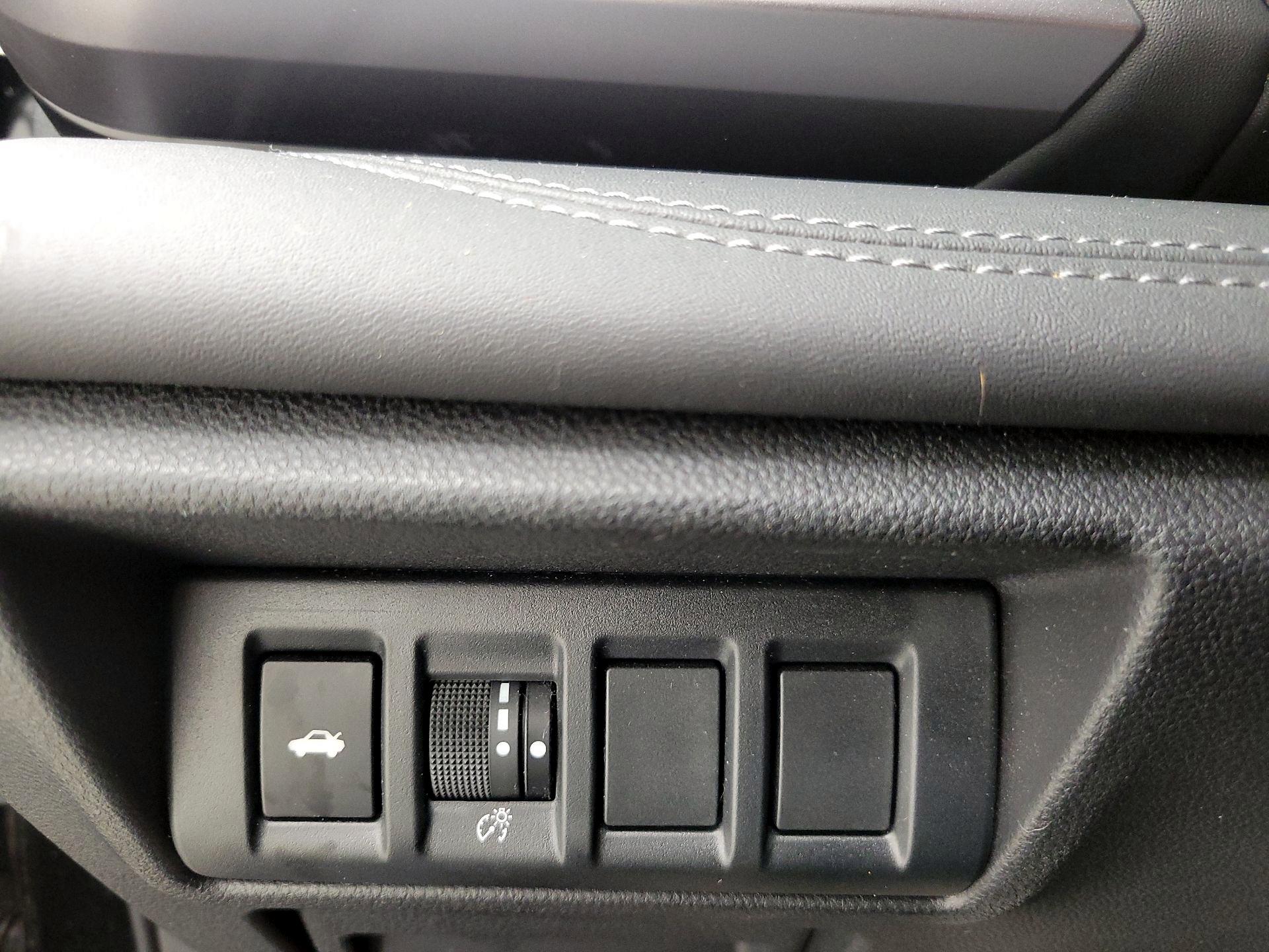 Thumbnail: 2022 Subaru Legacy - 13