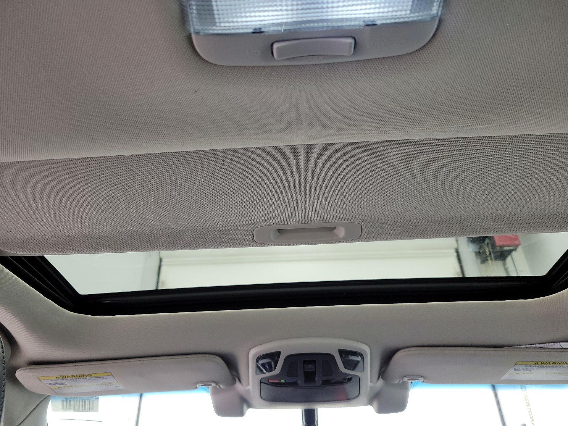 Thumbnail: 2022 Subaru Legacy - 19