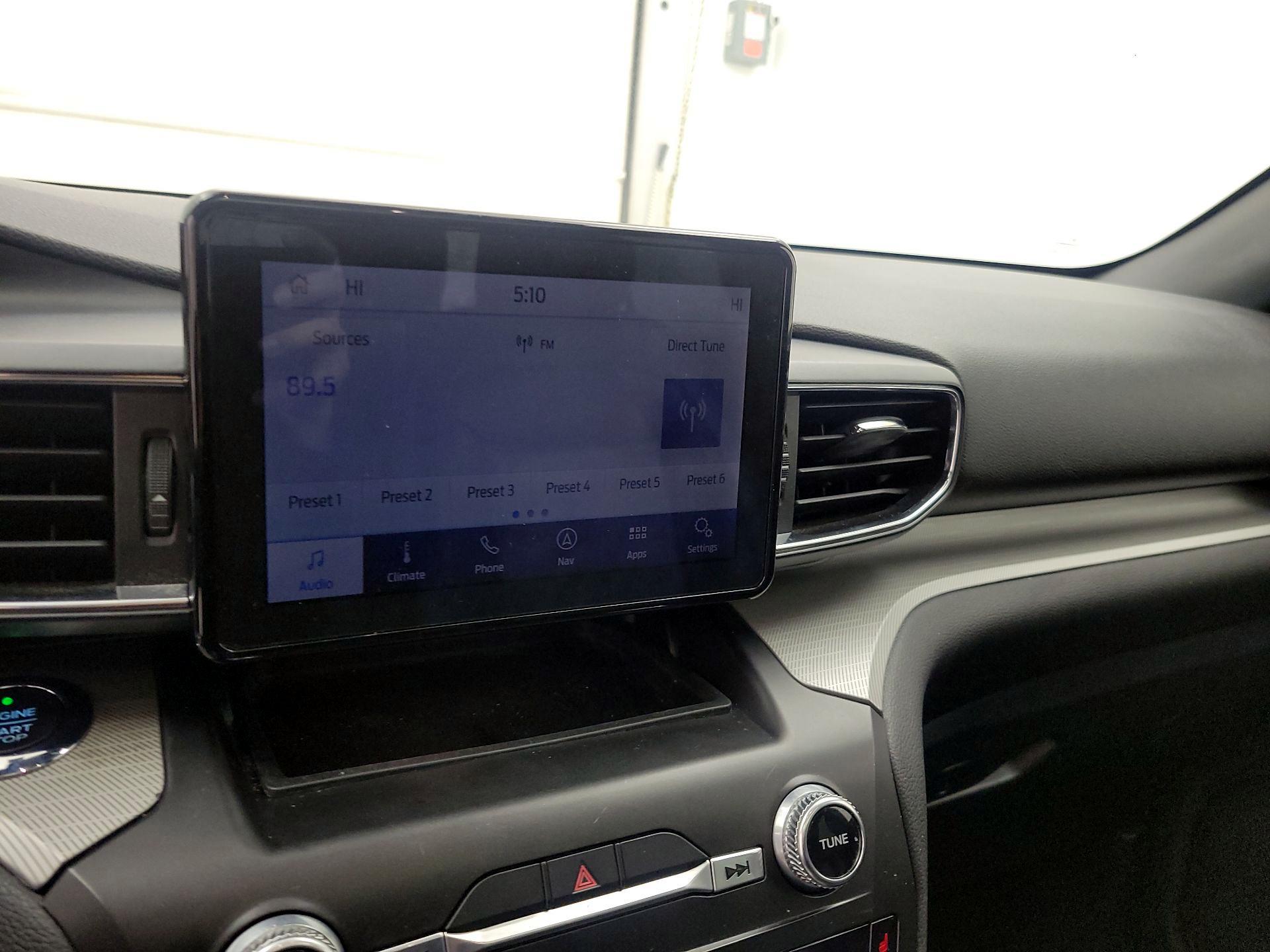 Thumbnail: 2020 Ford Explorer - 14