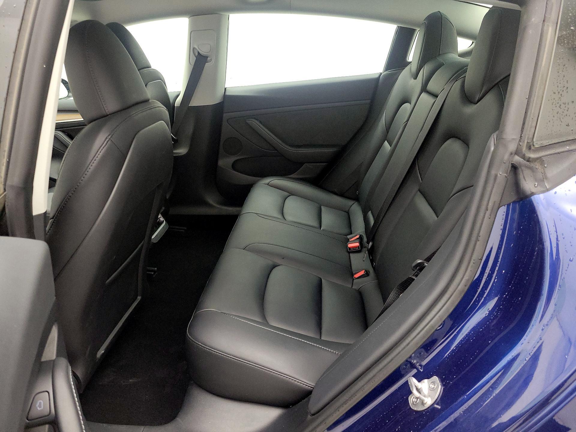 Thumbnail: 2023 Tesla Model 3 - 18