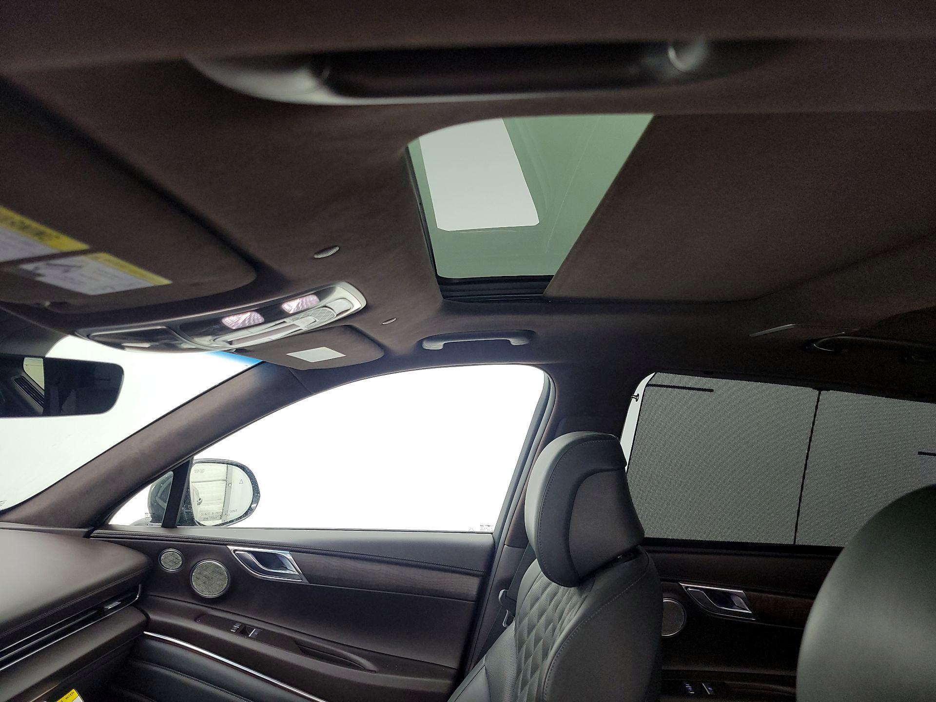 Thumbnail: 2023 Genesis GV80 - 20