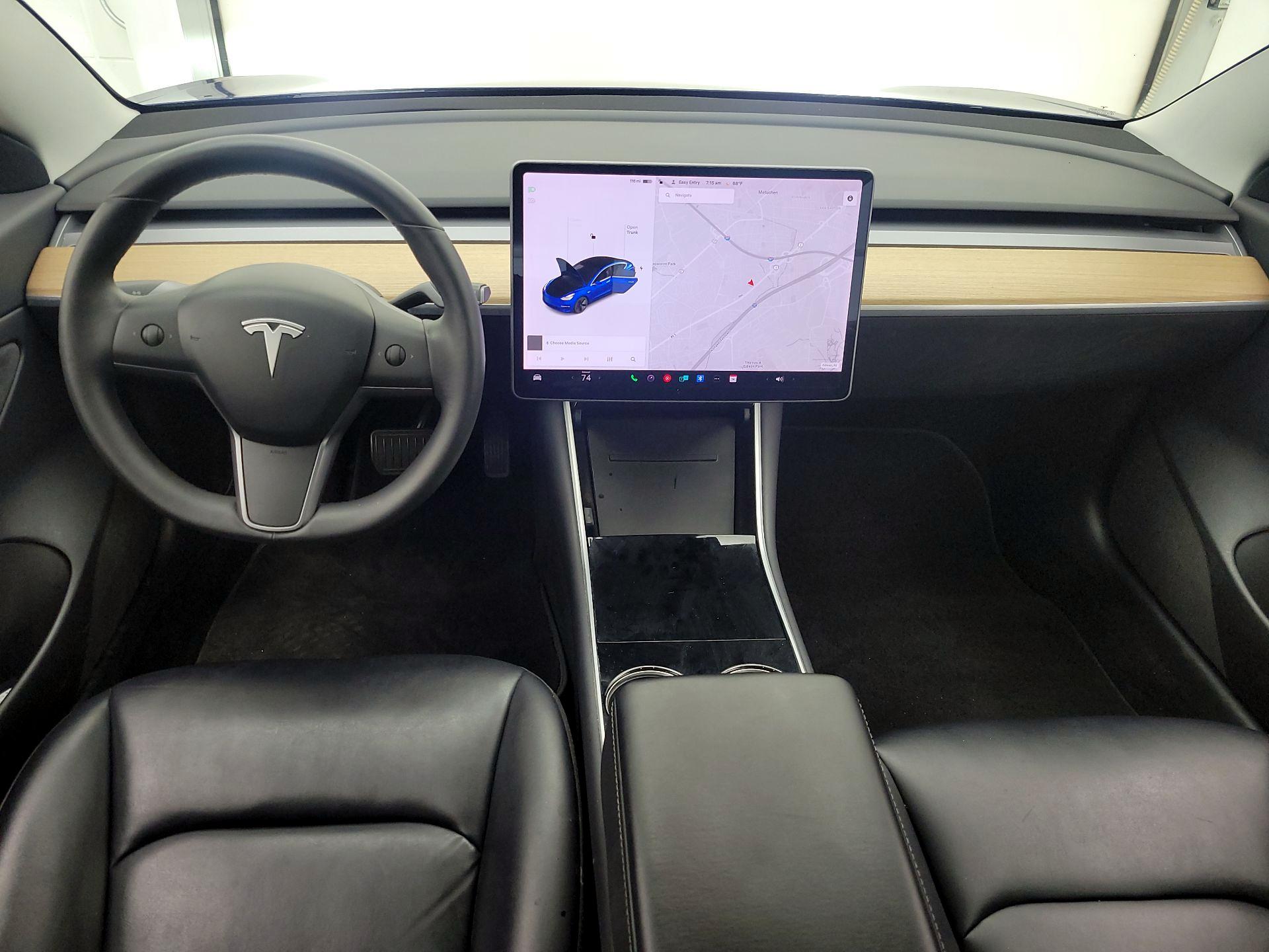 Thumbnail: 2020 Tesla Model 3 - 9