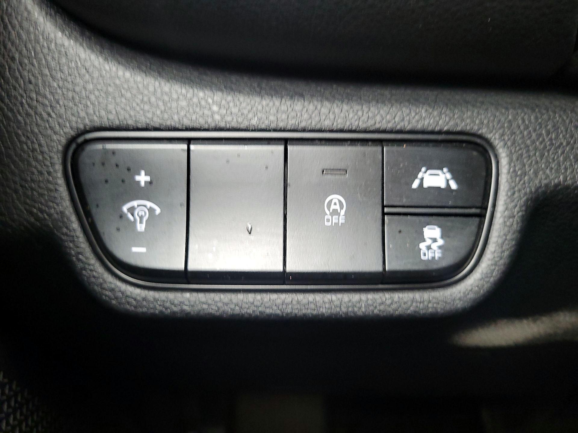 Thumbnail: 2021 Kia Seltos - 13