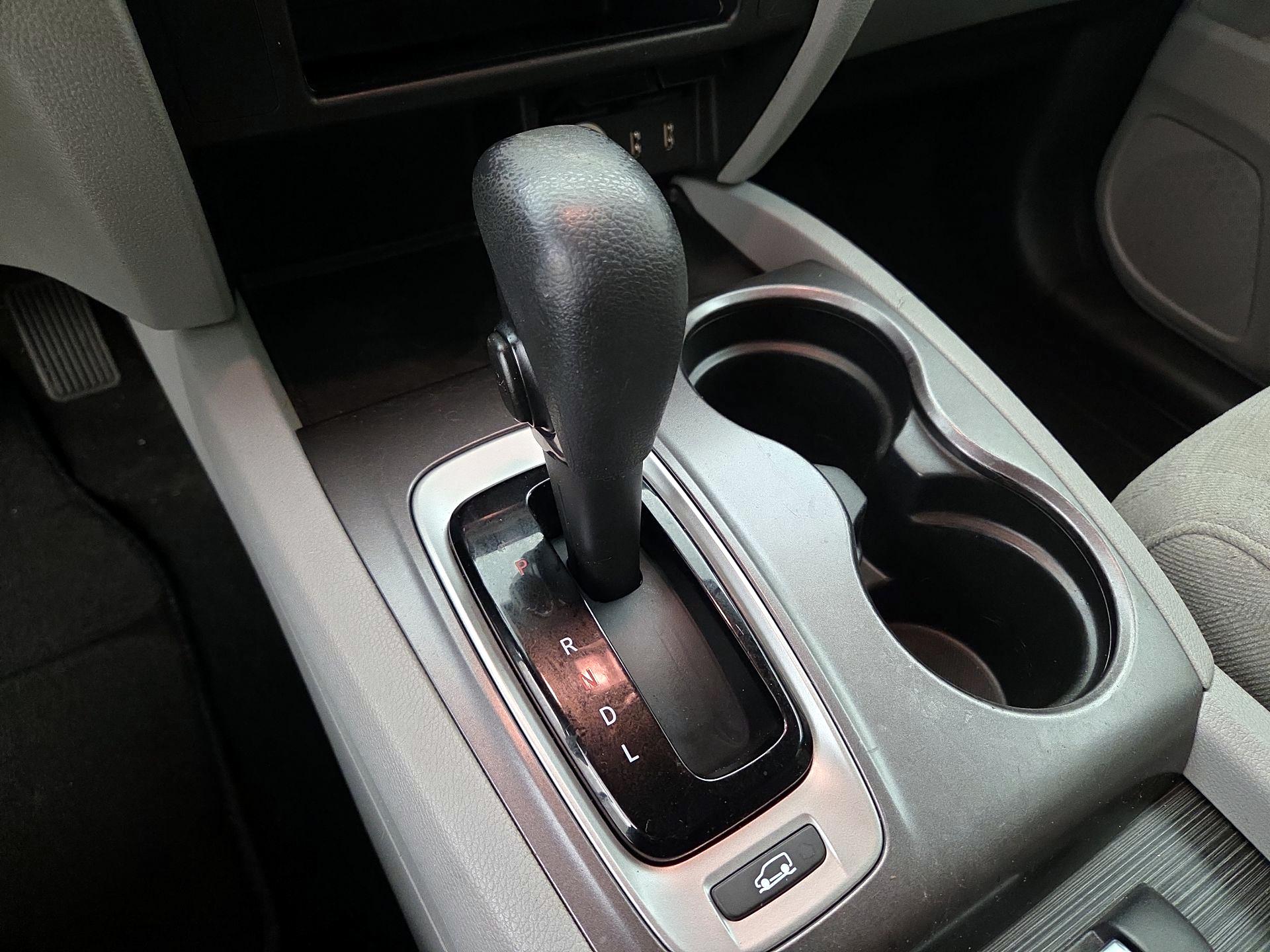 Thumbnail: 2017 Honda Pilot - 16