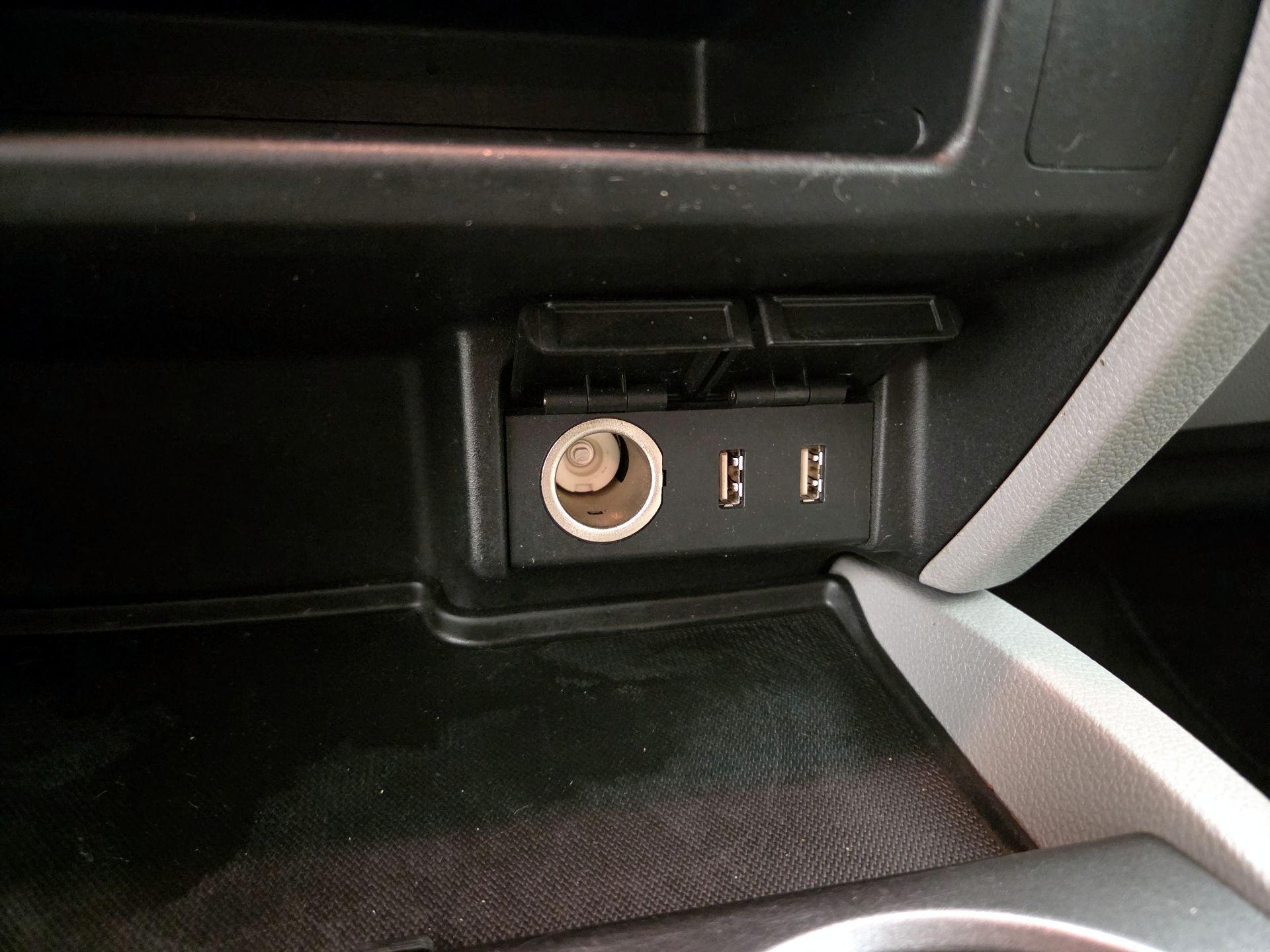 Thumbnail: 2017 Honda Pilot - 17