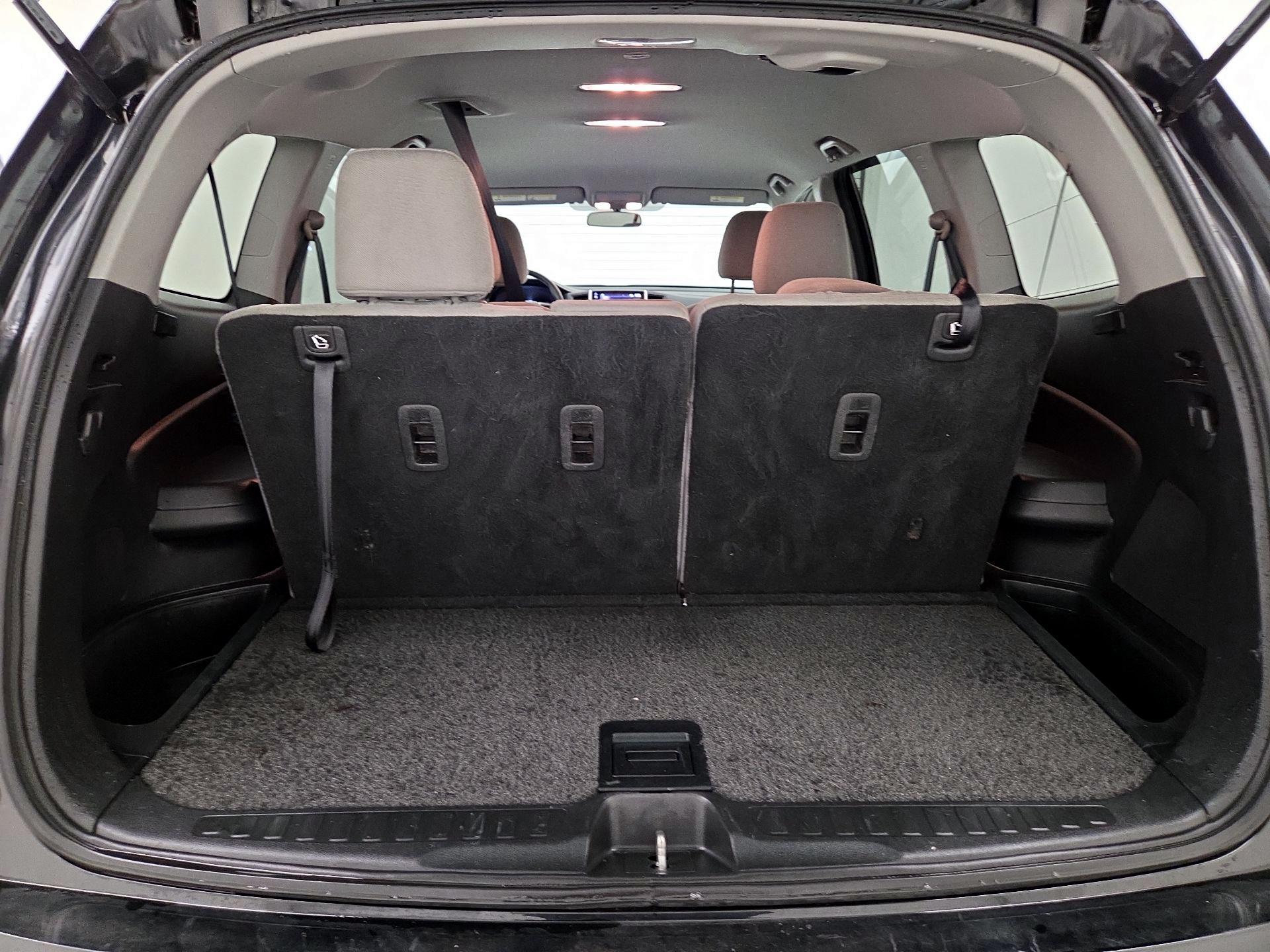 Thumbnail: 2017 Honda Pilot - 19