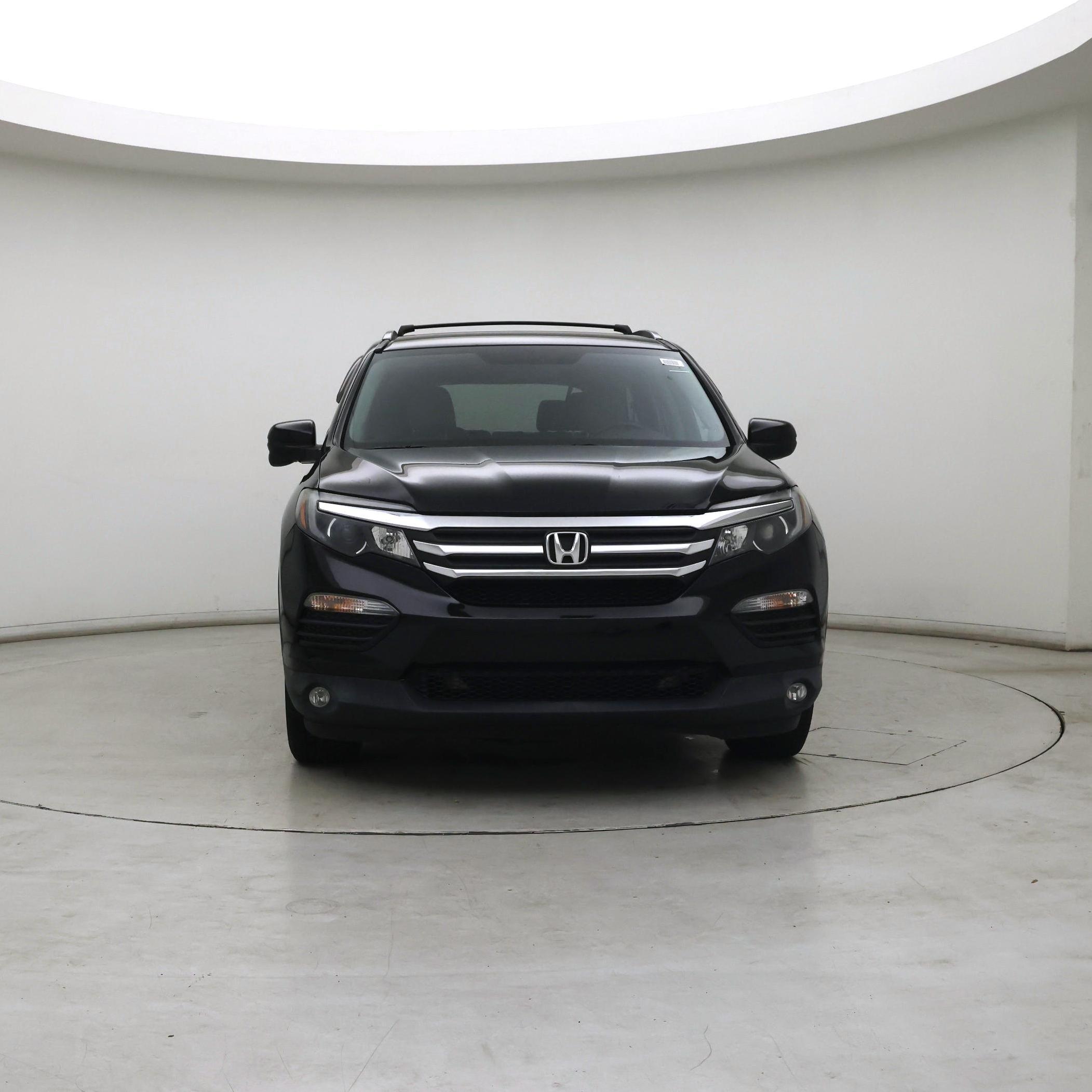 Thumbnail: 2017 Honda Pilot - 5