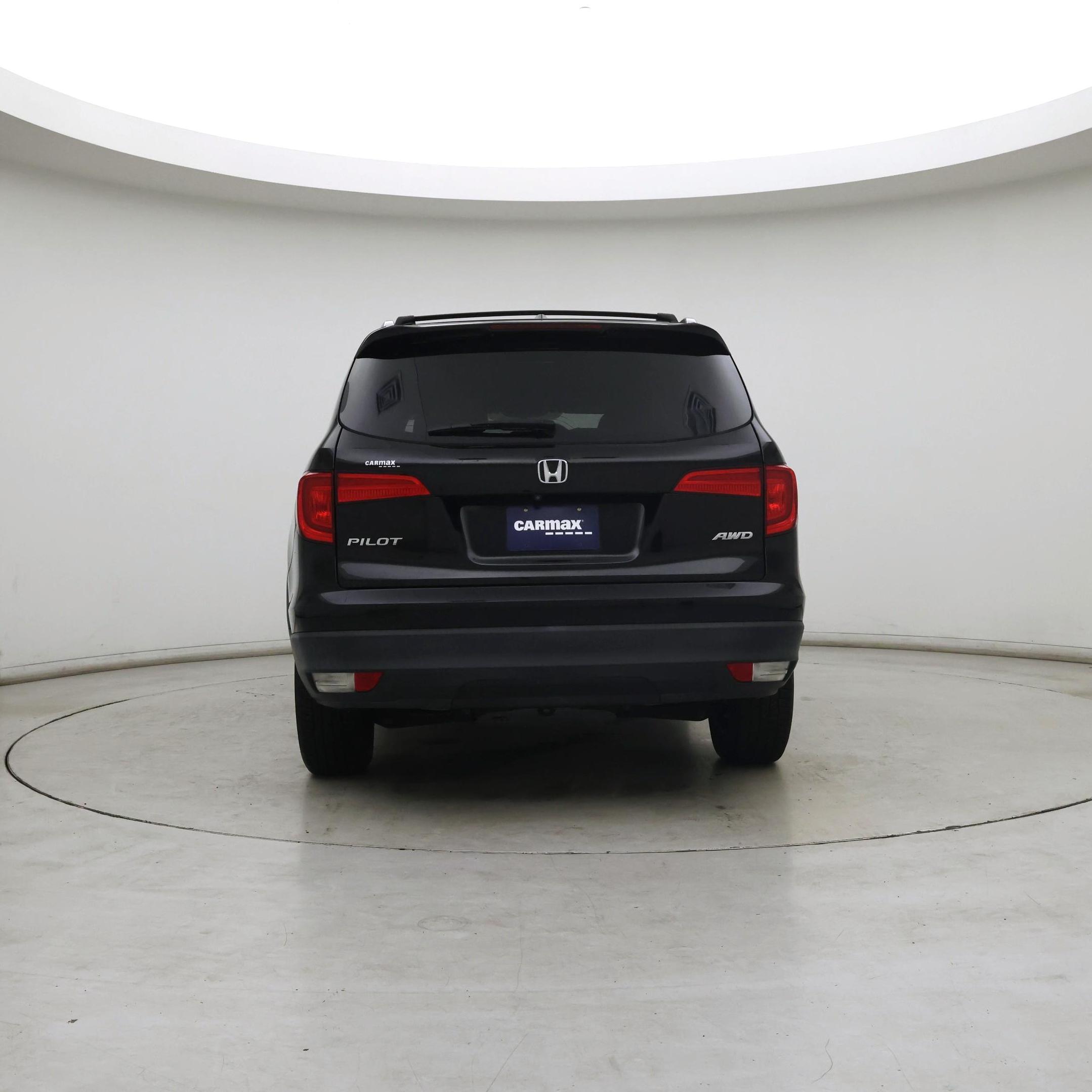 Thumbnail: 2017 Honda Pilot - 6