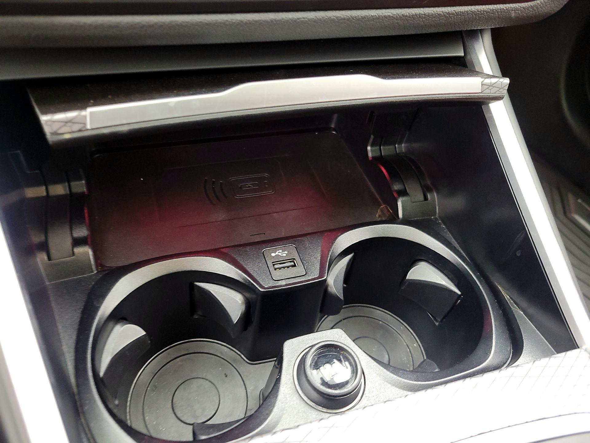 Thumbnail: 2025 BMW 3 Series - 18