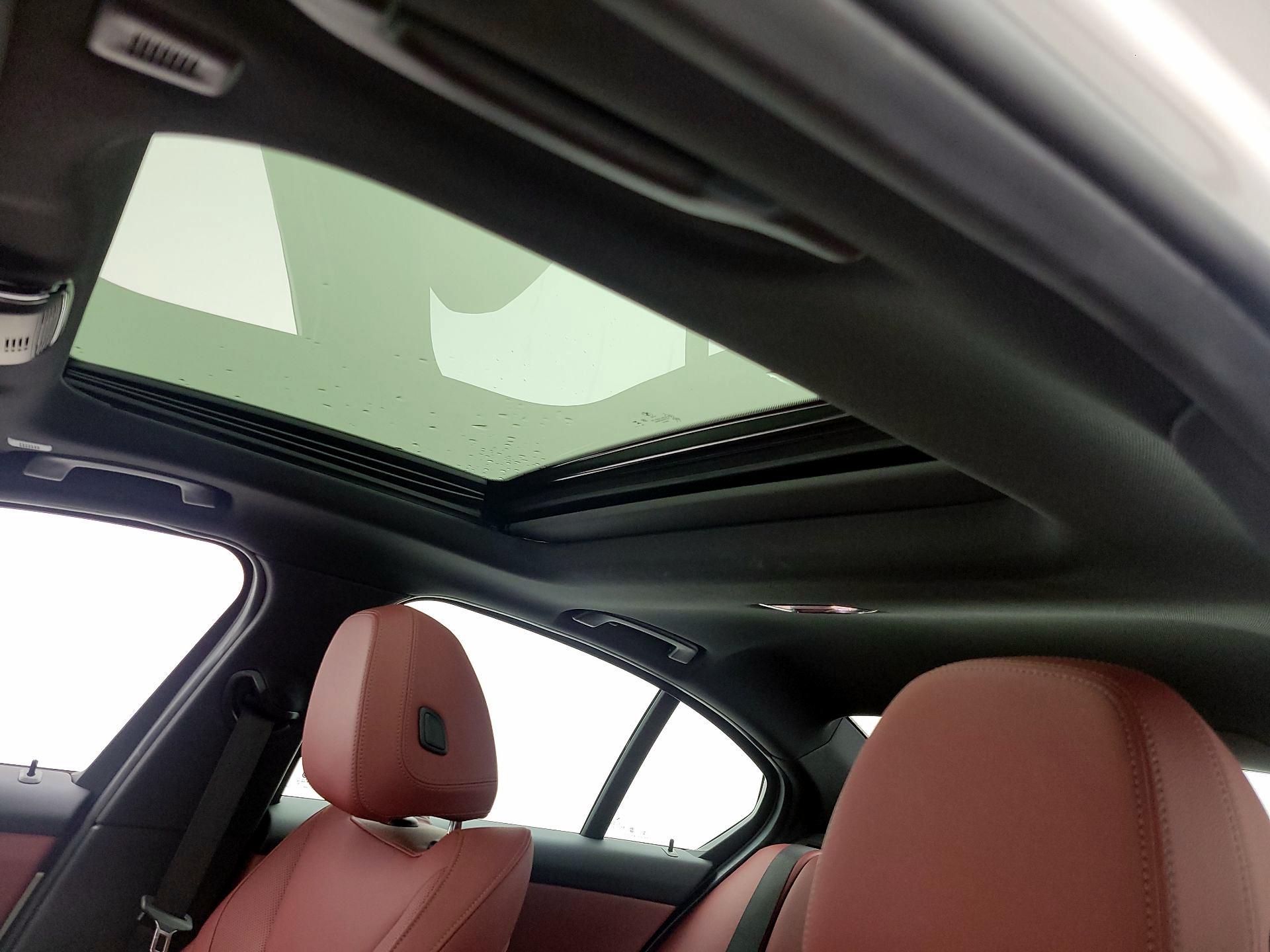 Thumbnail: 2025 BMW 3 Series - 19