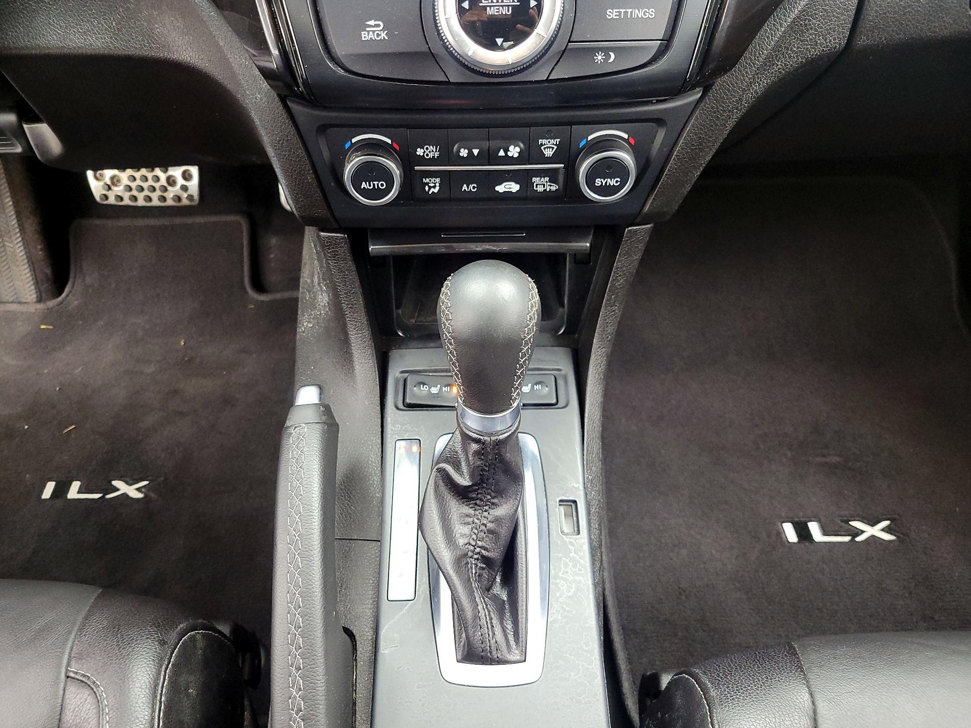 Thumbnail: 2019 Acura ILX - 17