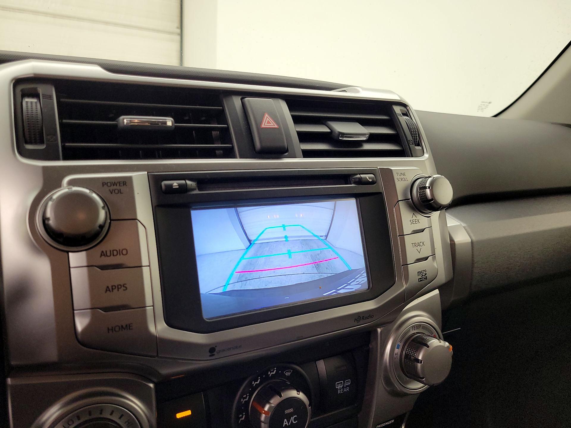 Thumbnail: 2015 Toyota 4Runner - 12