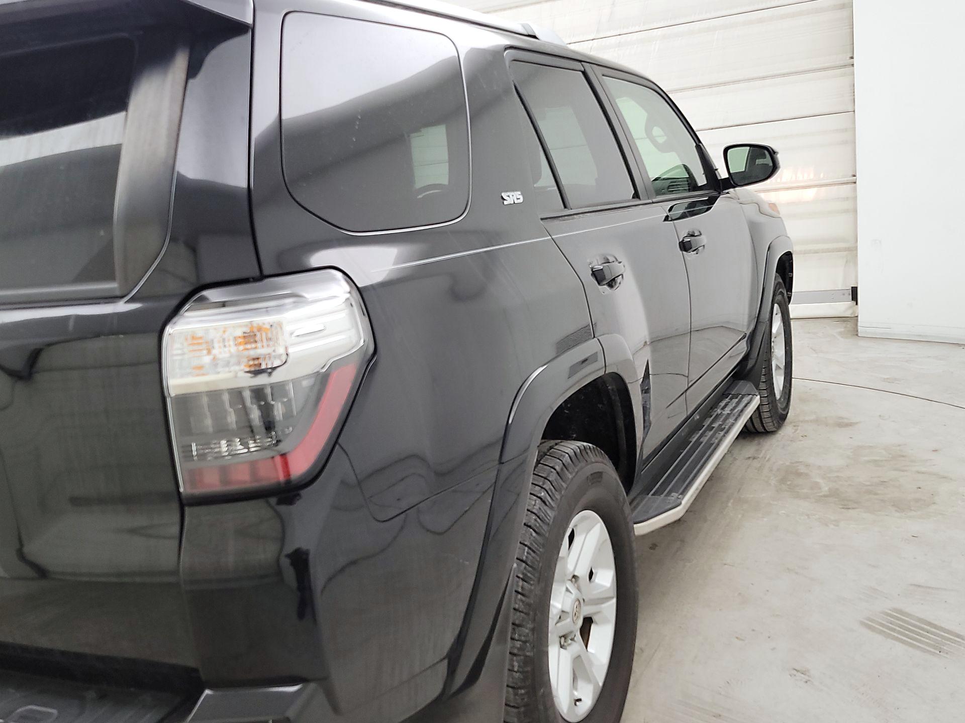 Thumbnail: 2015 Toyota 4Runner - 5