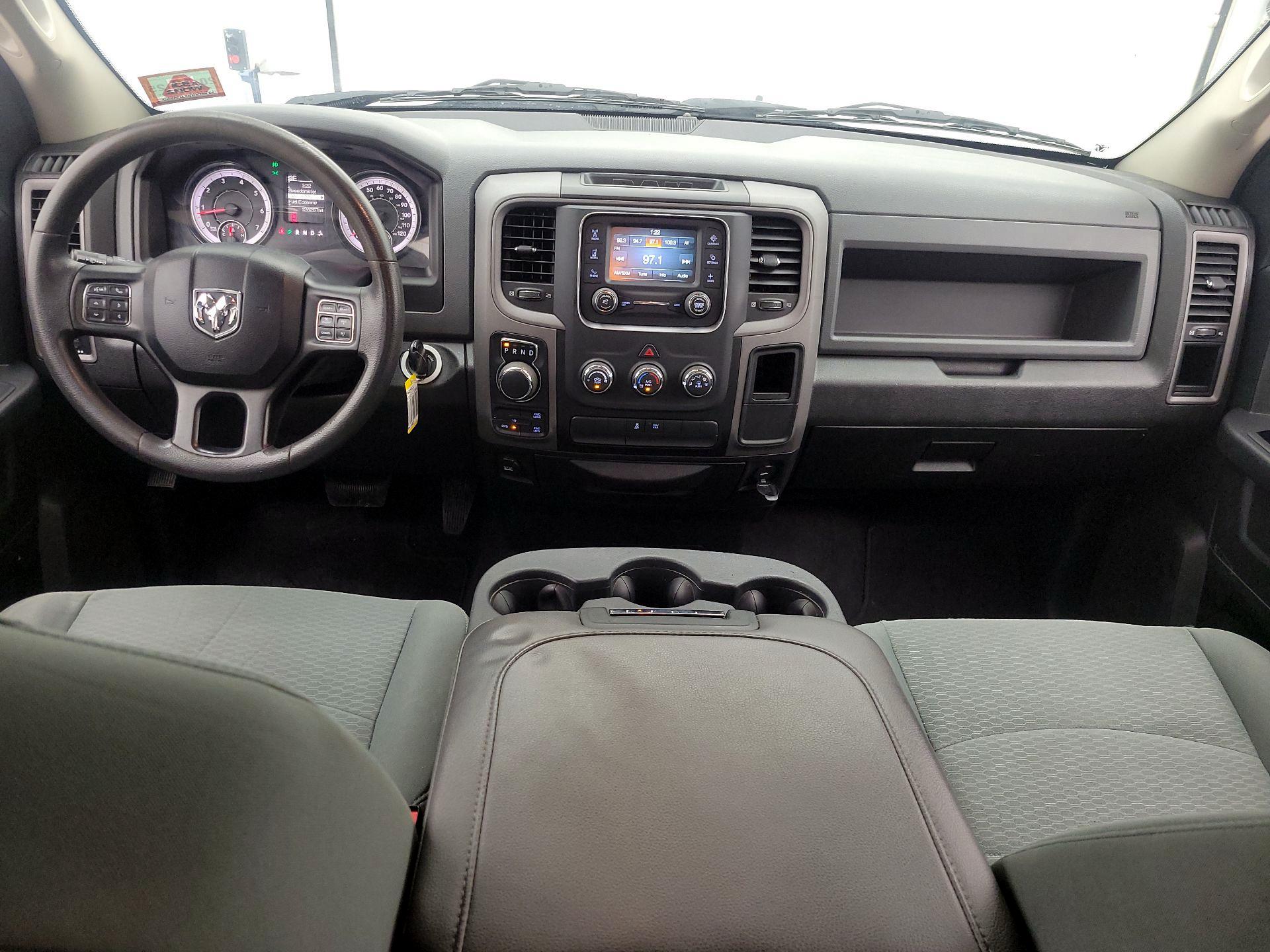 Thumbnail: 2019 RAM 1500 Classic - 9