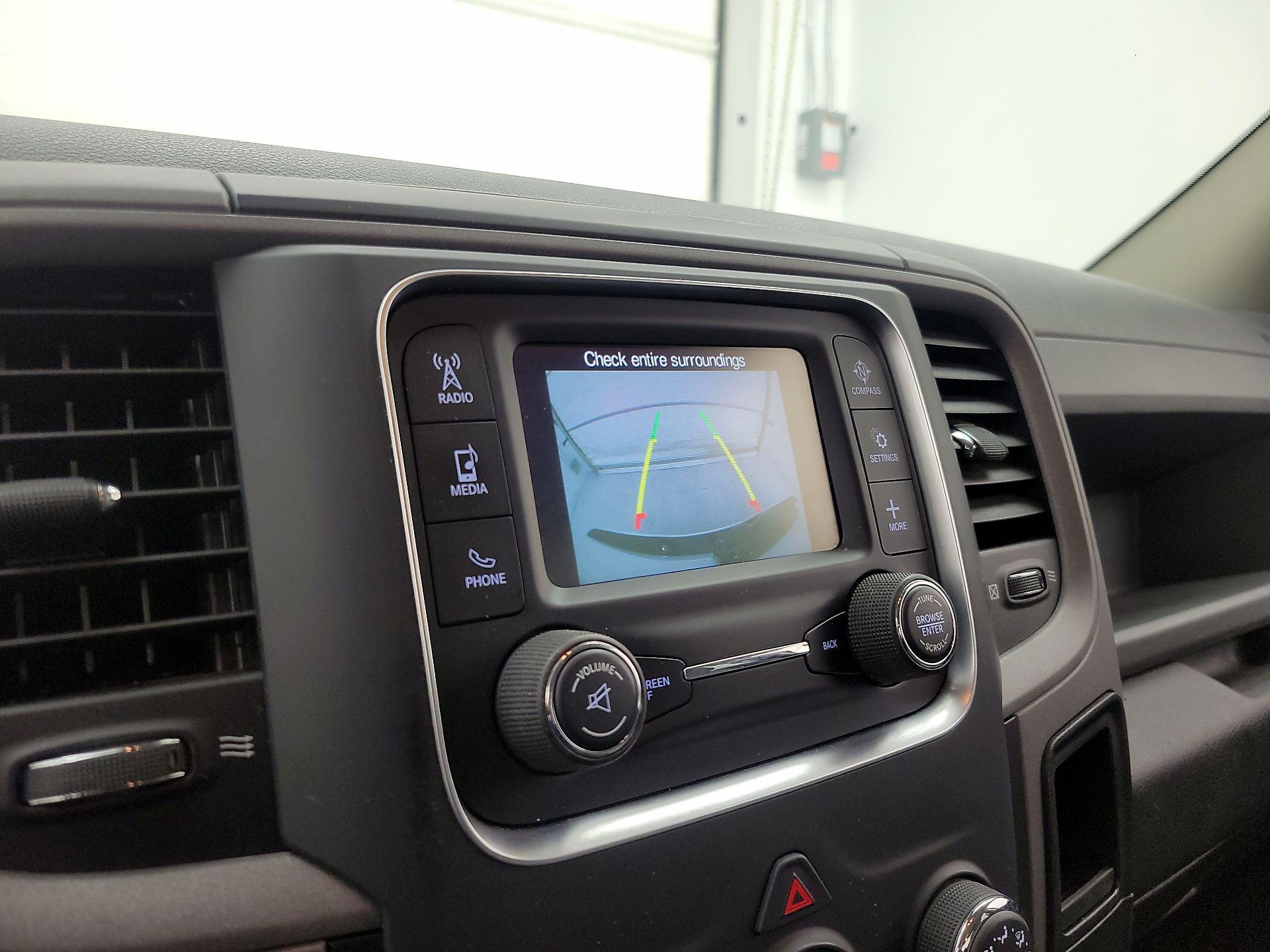 Thumbnail: 2019 RAM 1500 Classic - 14