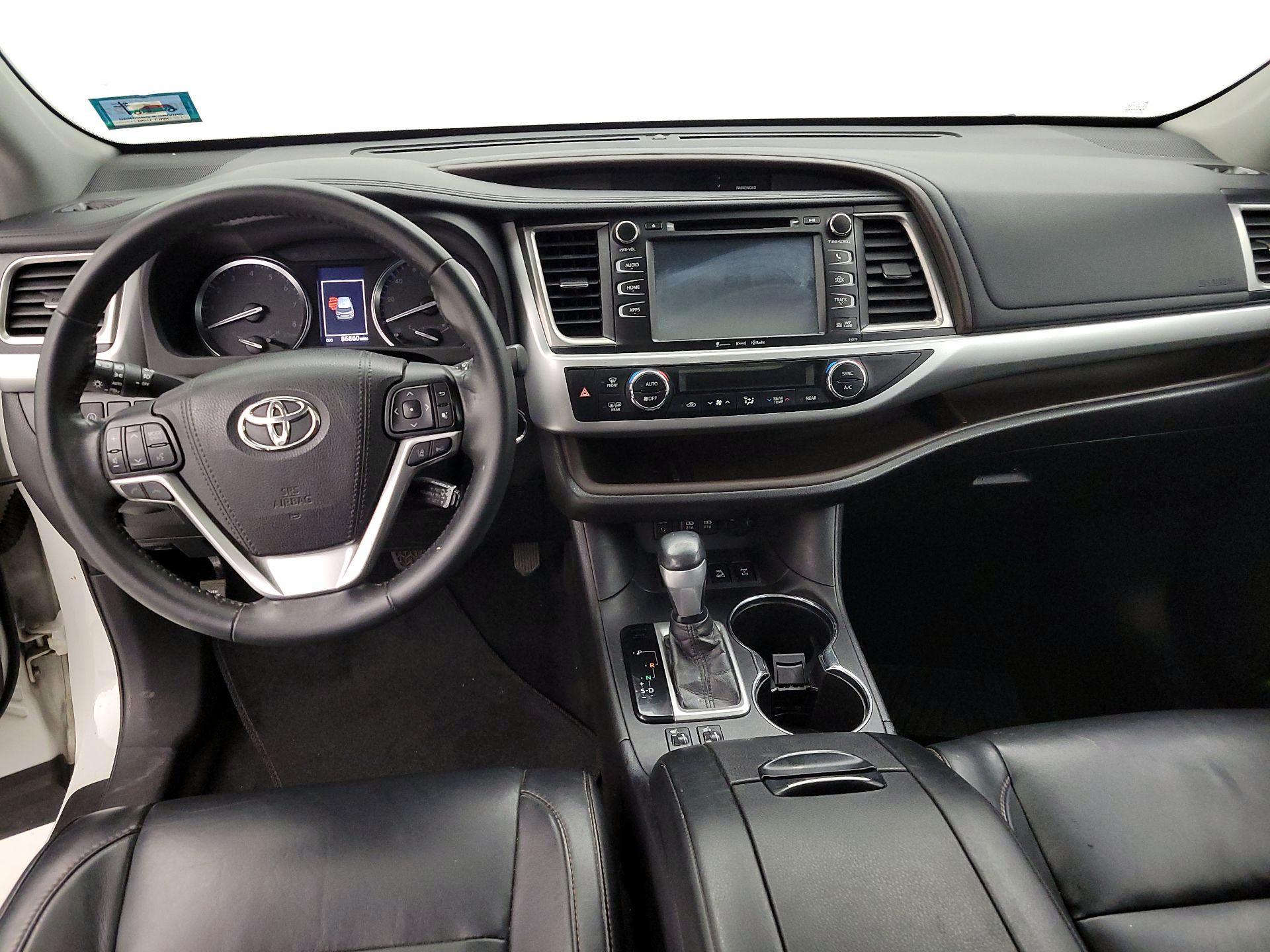 Thumbnail: 2018 Toyota Highlander - 9