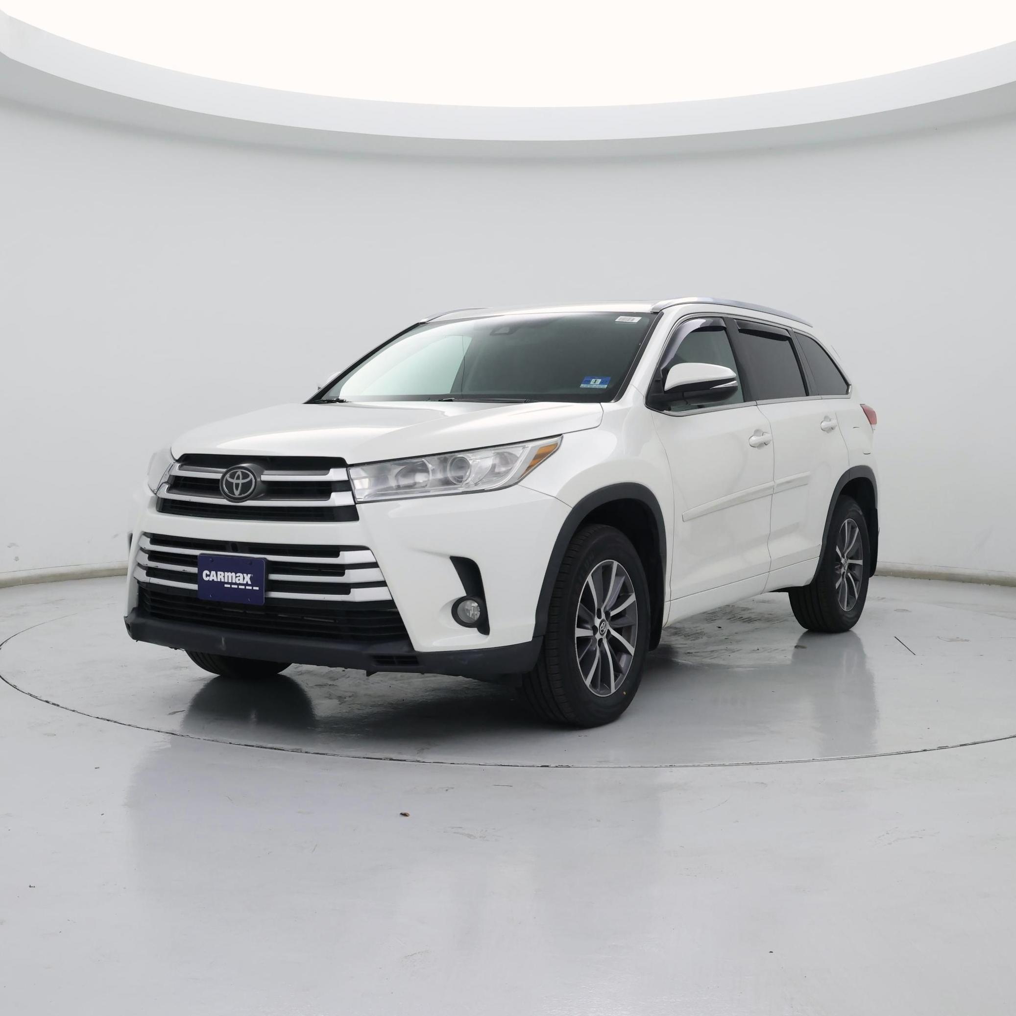Thumbnail: 2018 Toyota Highlander - 4