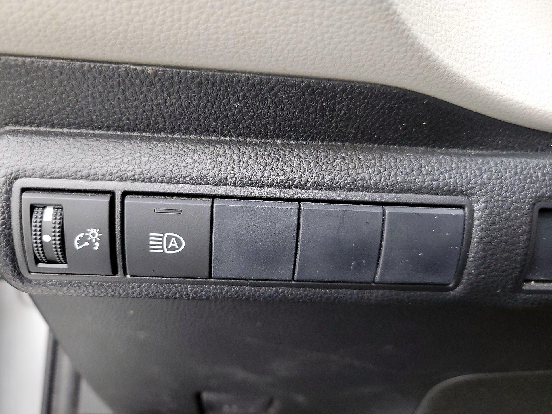 Thumbnail: 2020 Toyota Corolla - 13