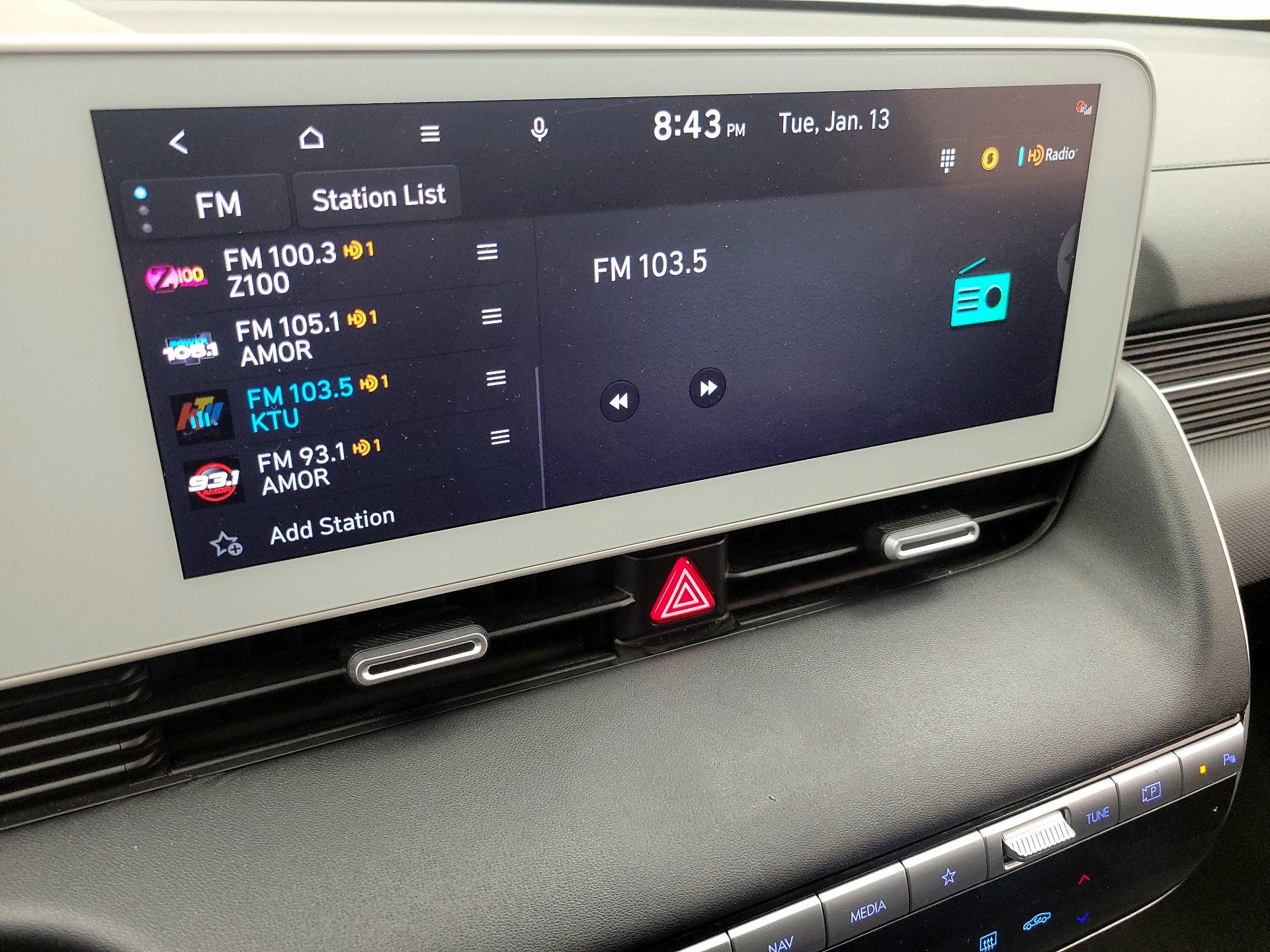 Thumbnail: 2023 Hyundai Ioniq 5 - 16