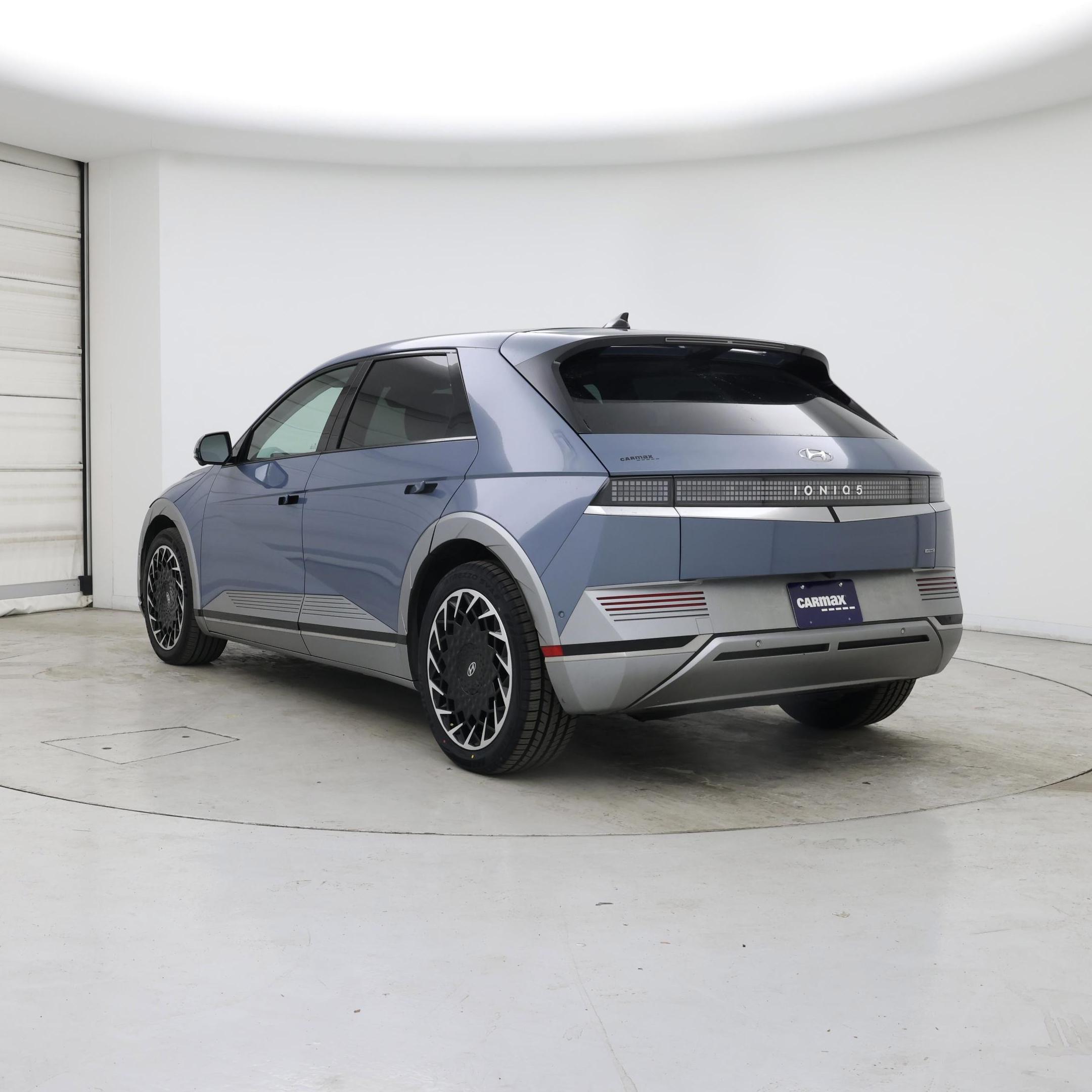 Thumbnail: 2023 Hyundai Ioniq 5 - 2