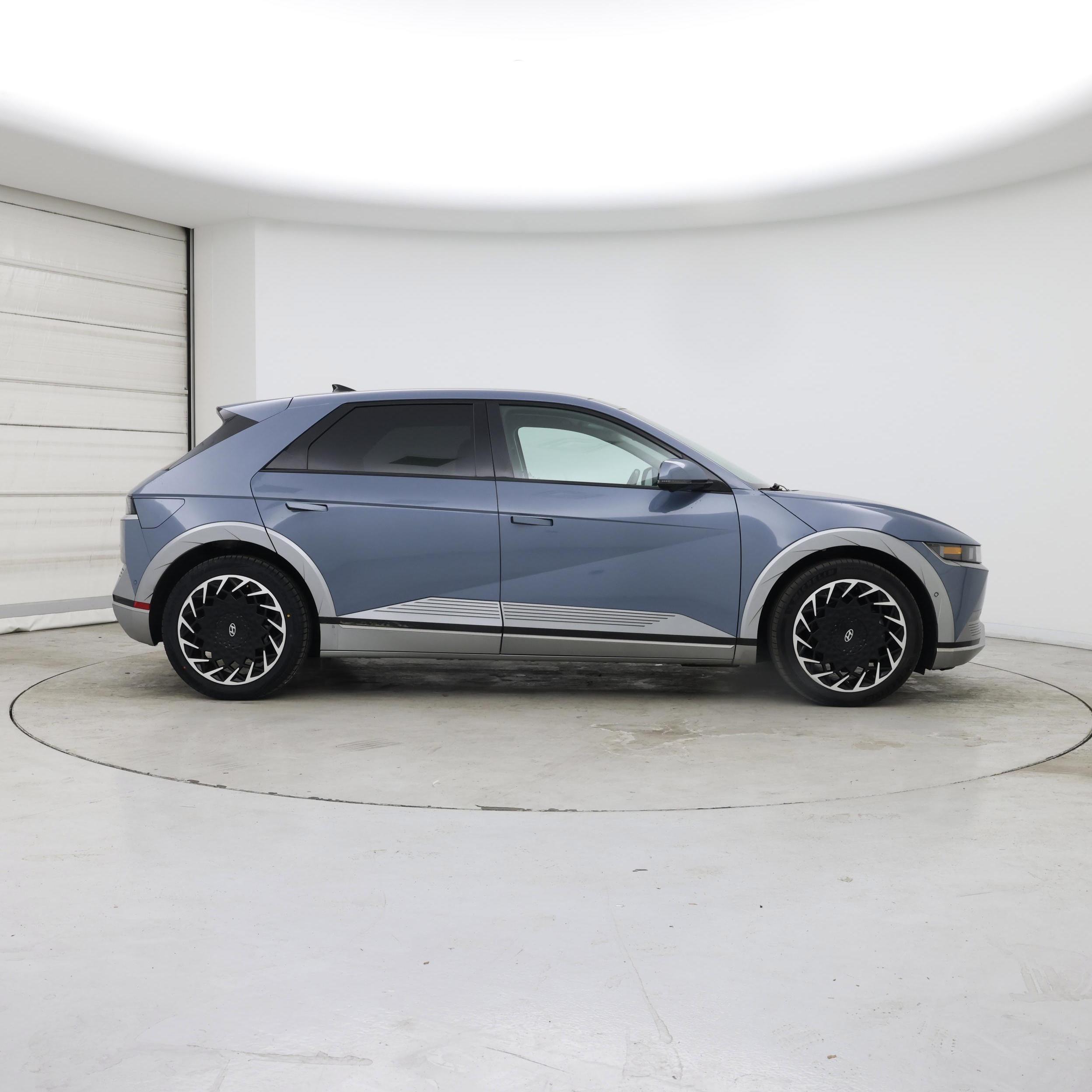 Thumbnail: 2023 Hyundai Ioniq 5 - 7