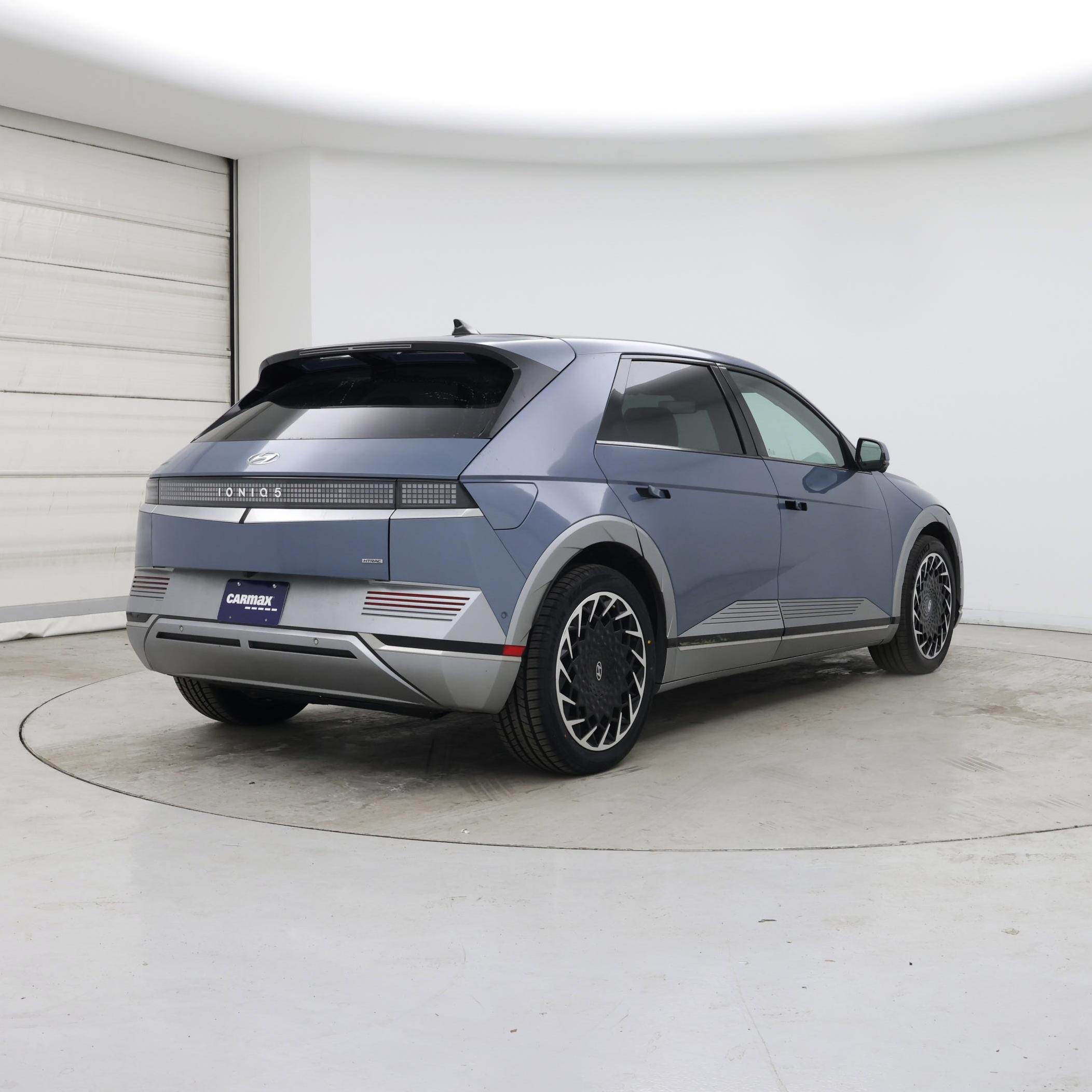 Thumbnail: 2023 Hyundai Ioniq 5 - 8