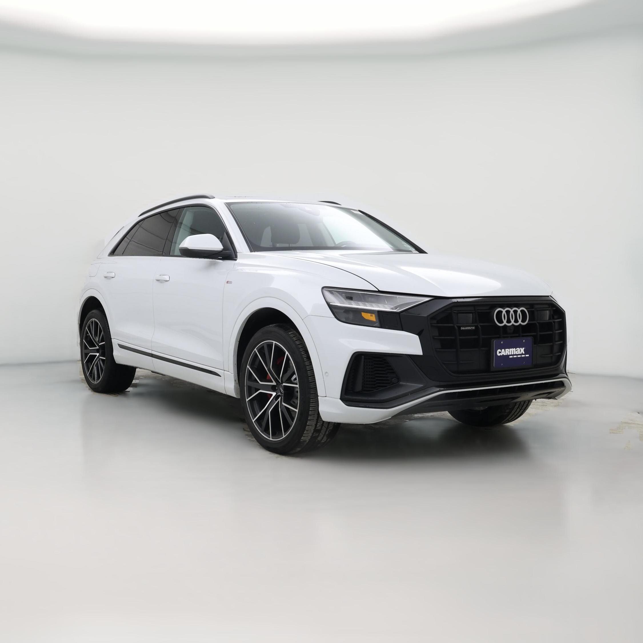 Thumbnail: 2023 Audi Q8 - 1