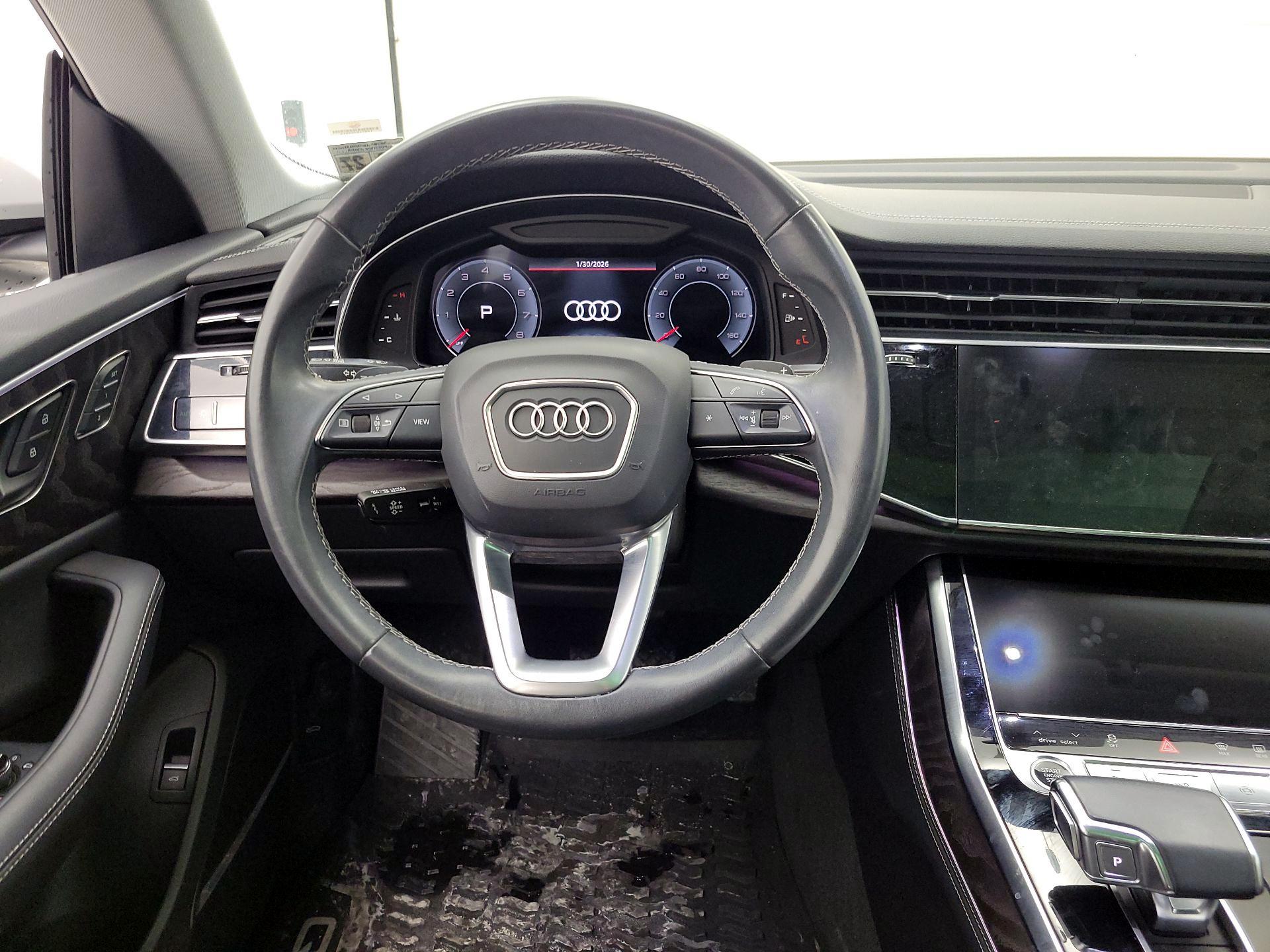 Thumbnail: 2023 Audi Q8 - 10