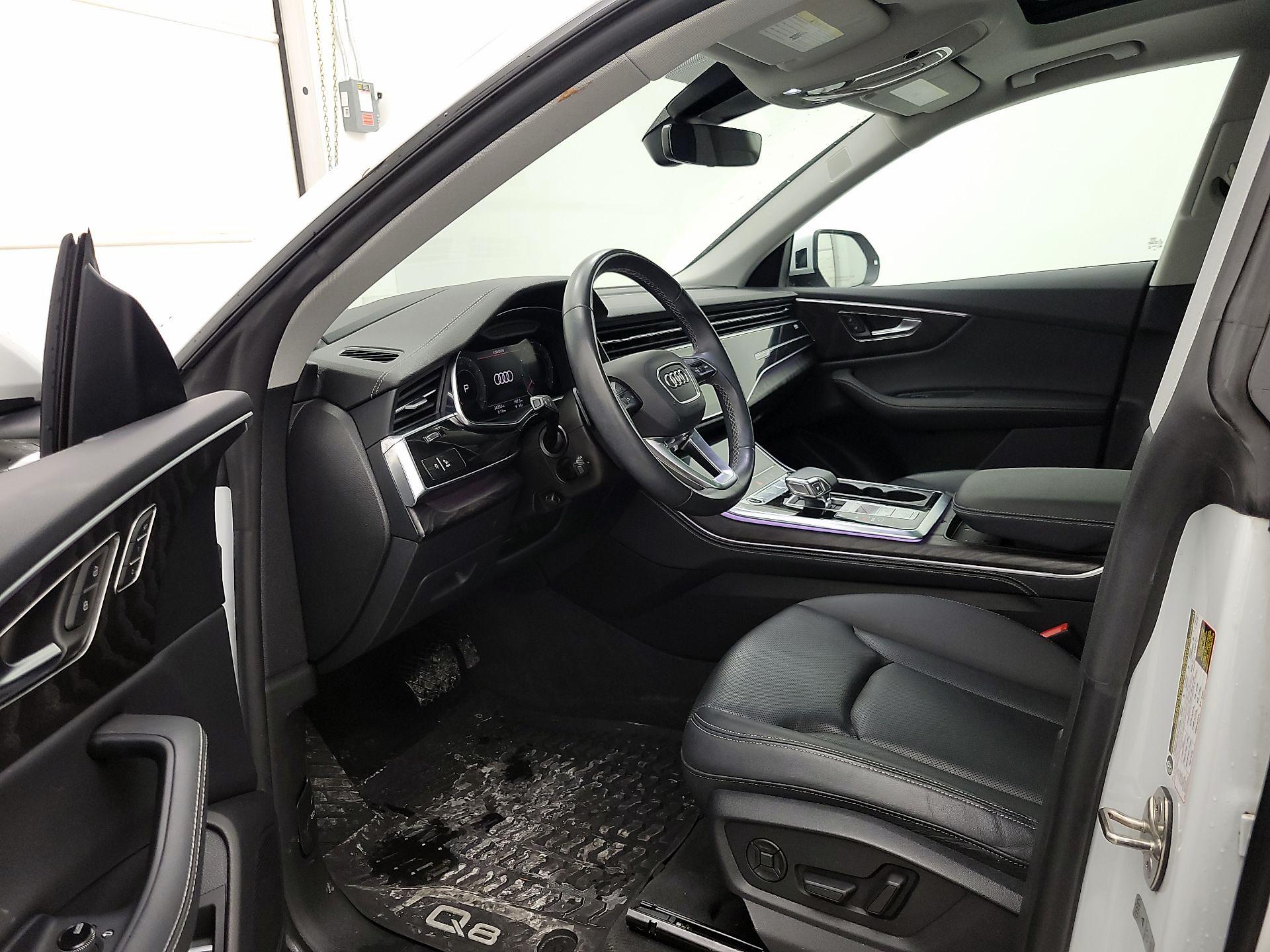 Thumbnail: 2023 Audi Q8 - 11